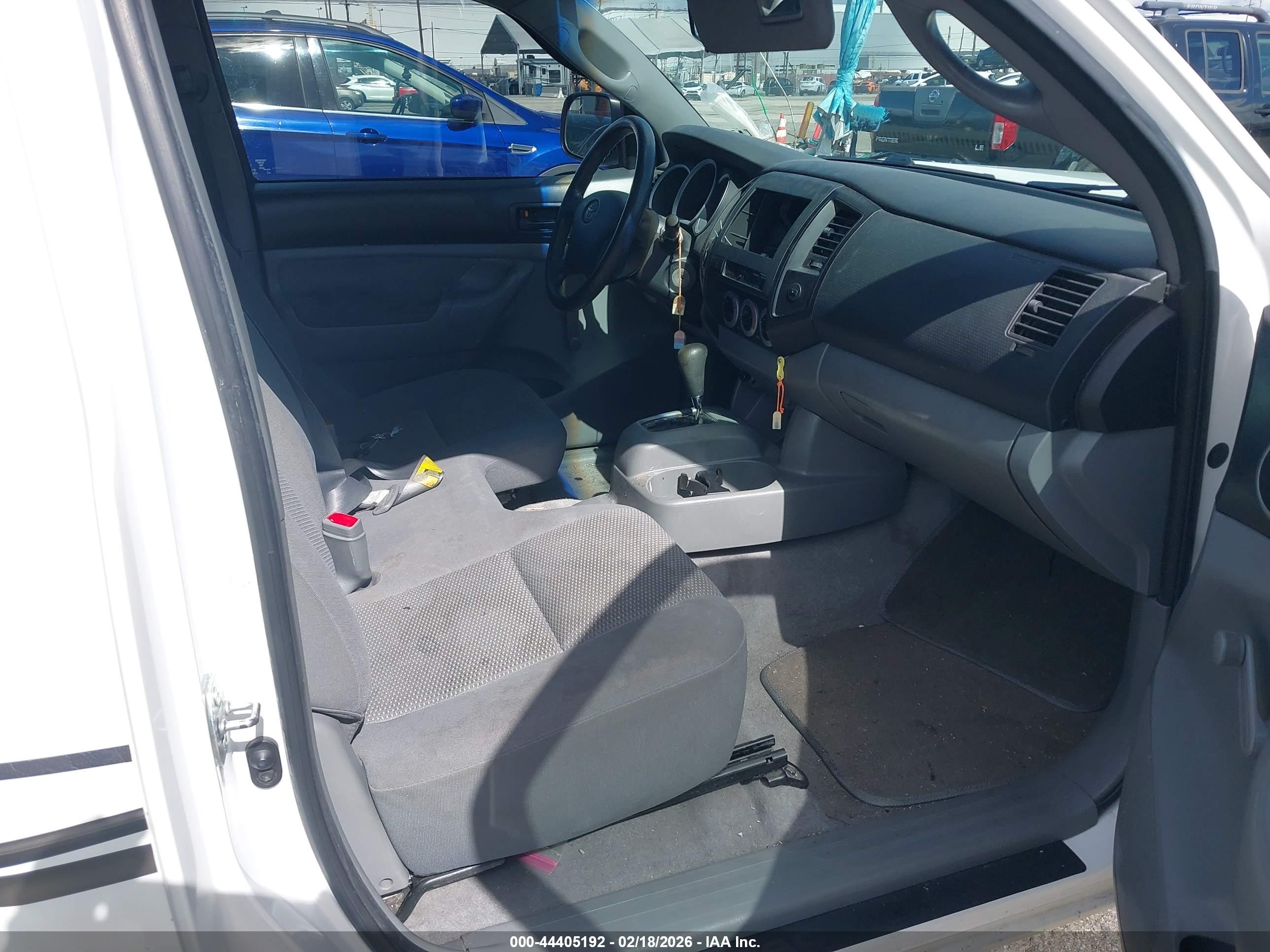 TOYOTA TACOMA image 5