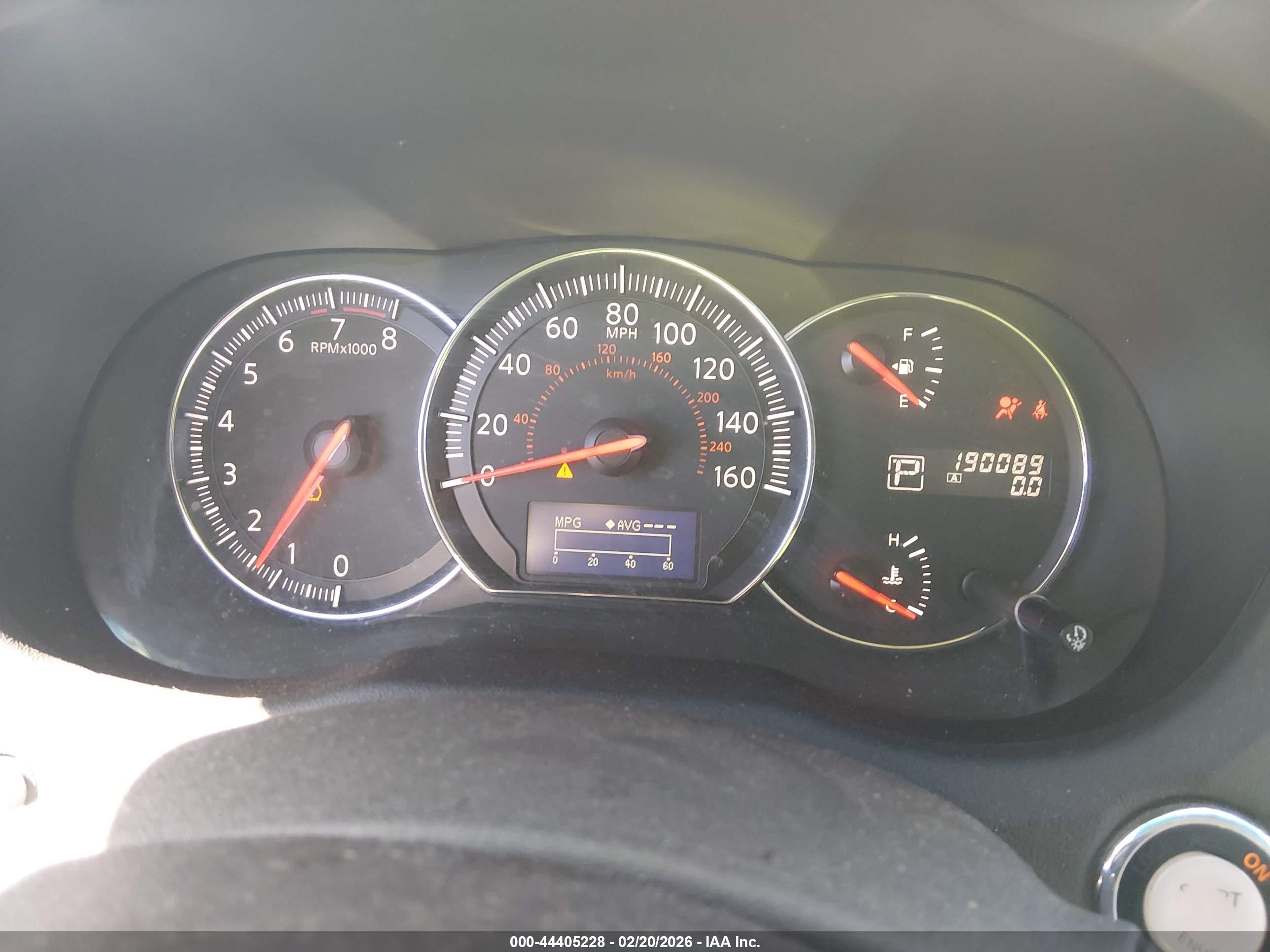 NISSAN MAXIMA image 7