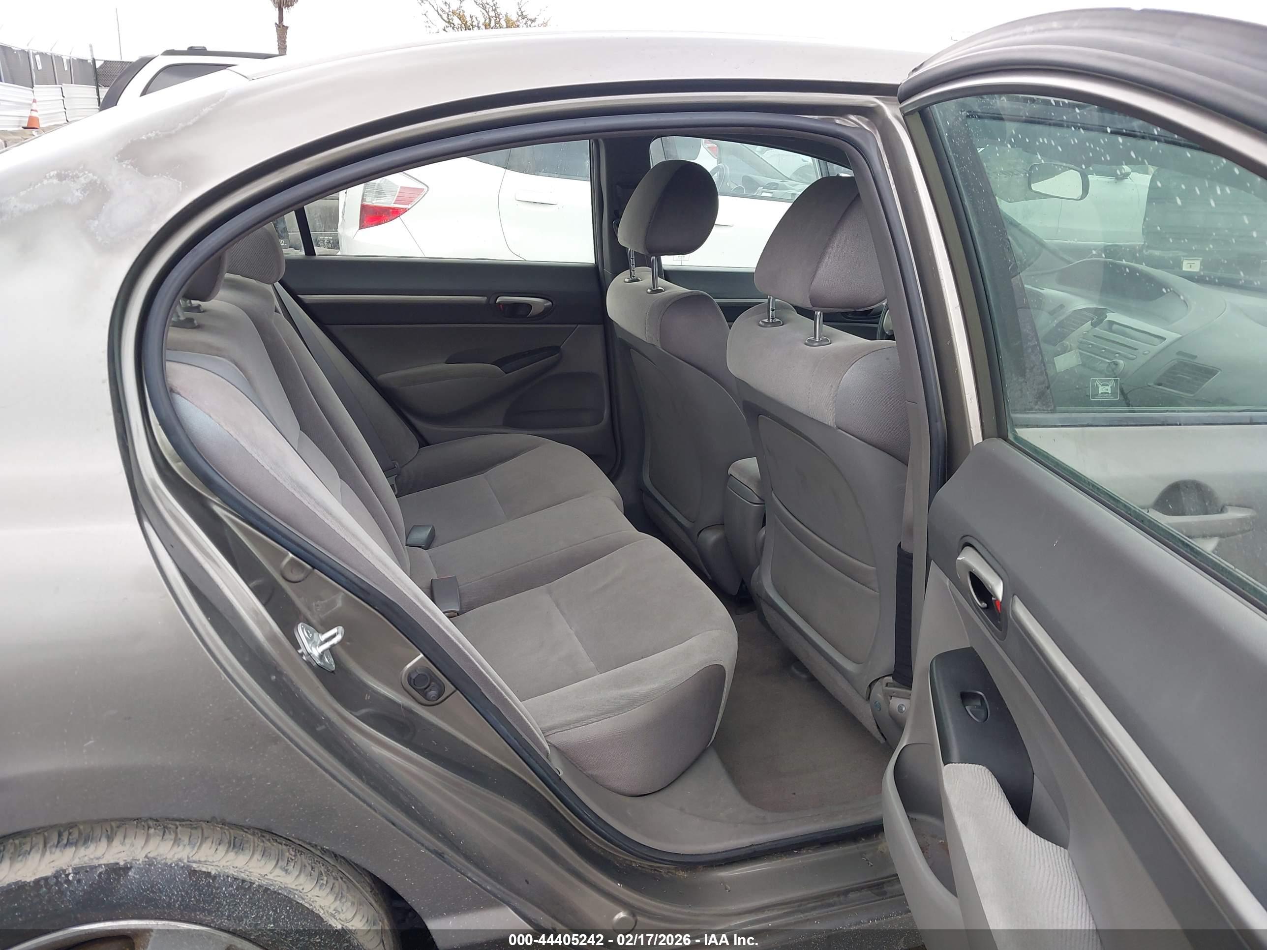 HONDA CIVIC image 8