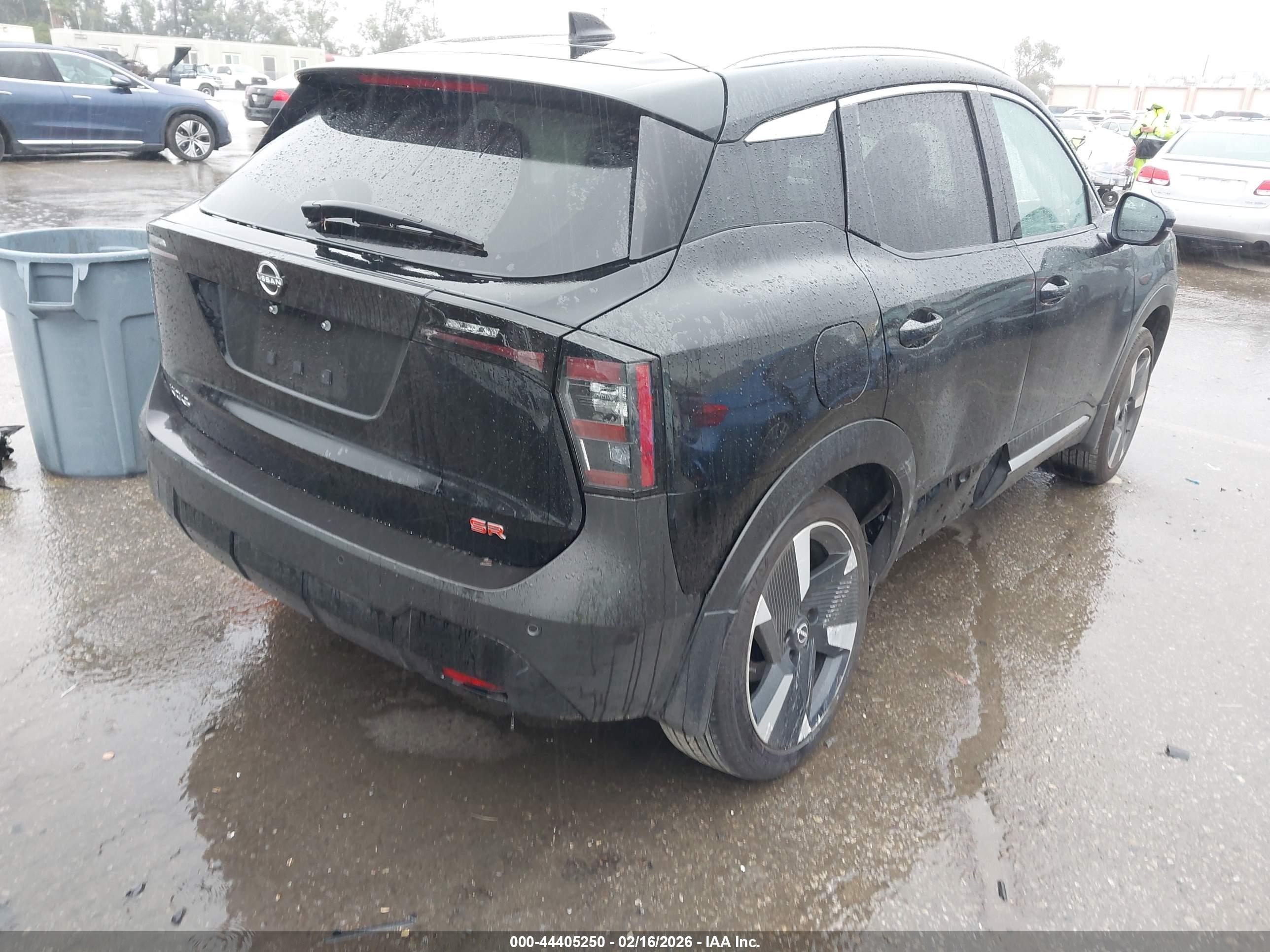 NISSAN KICKS image 4
