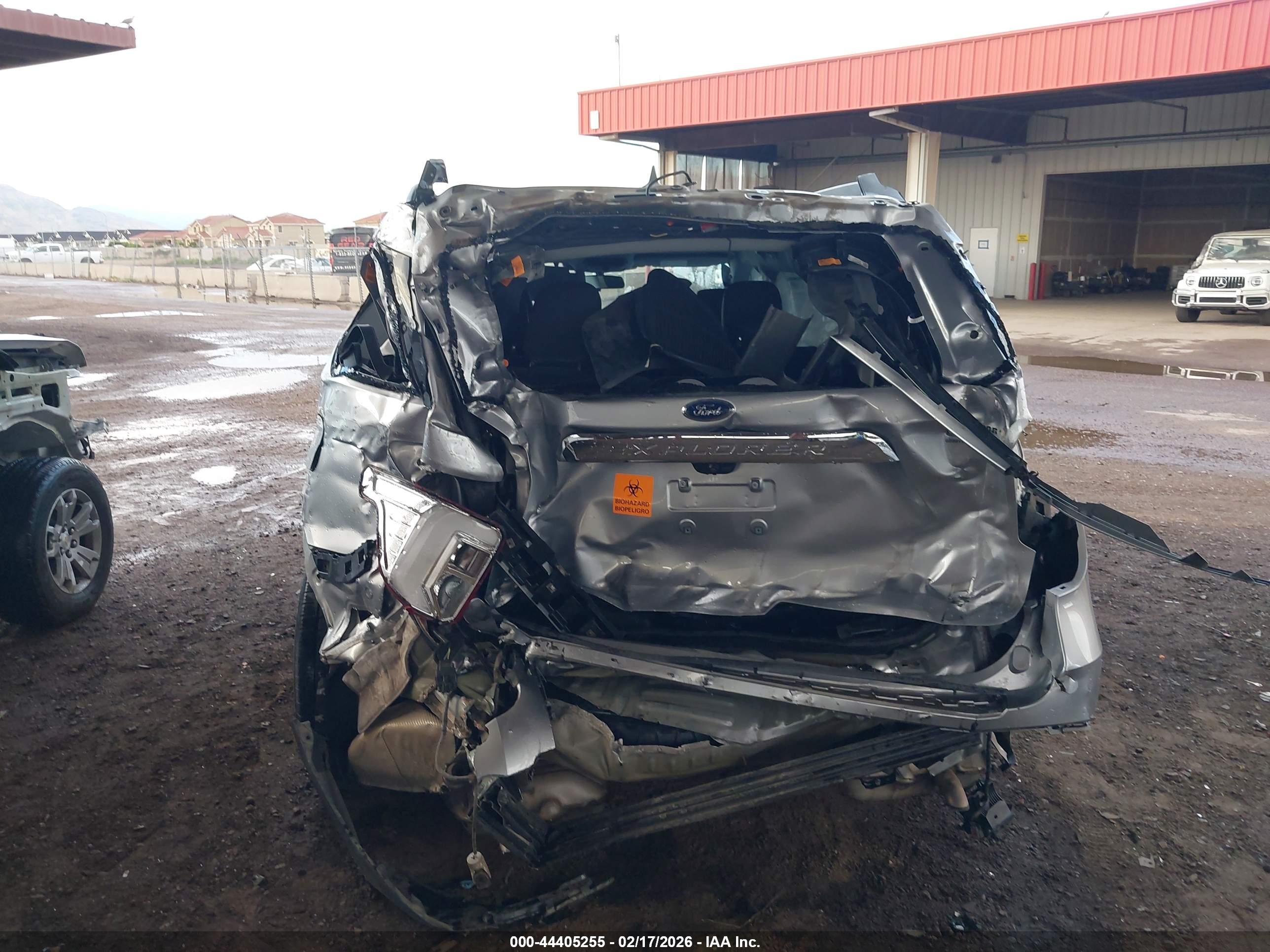FORD EXPLORER image 6