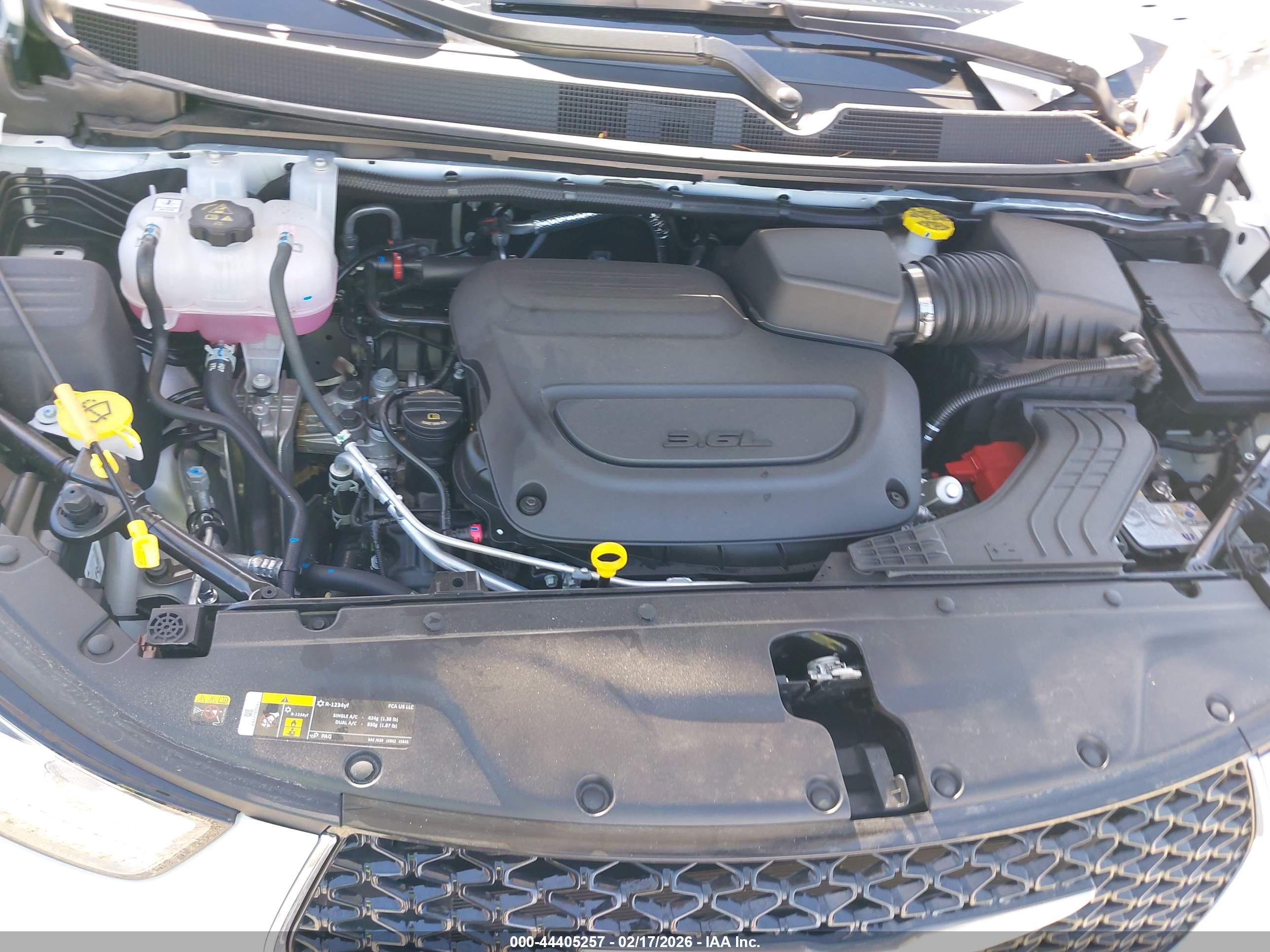 CHRYSLER PACIFICA image 10
