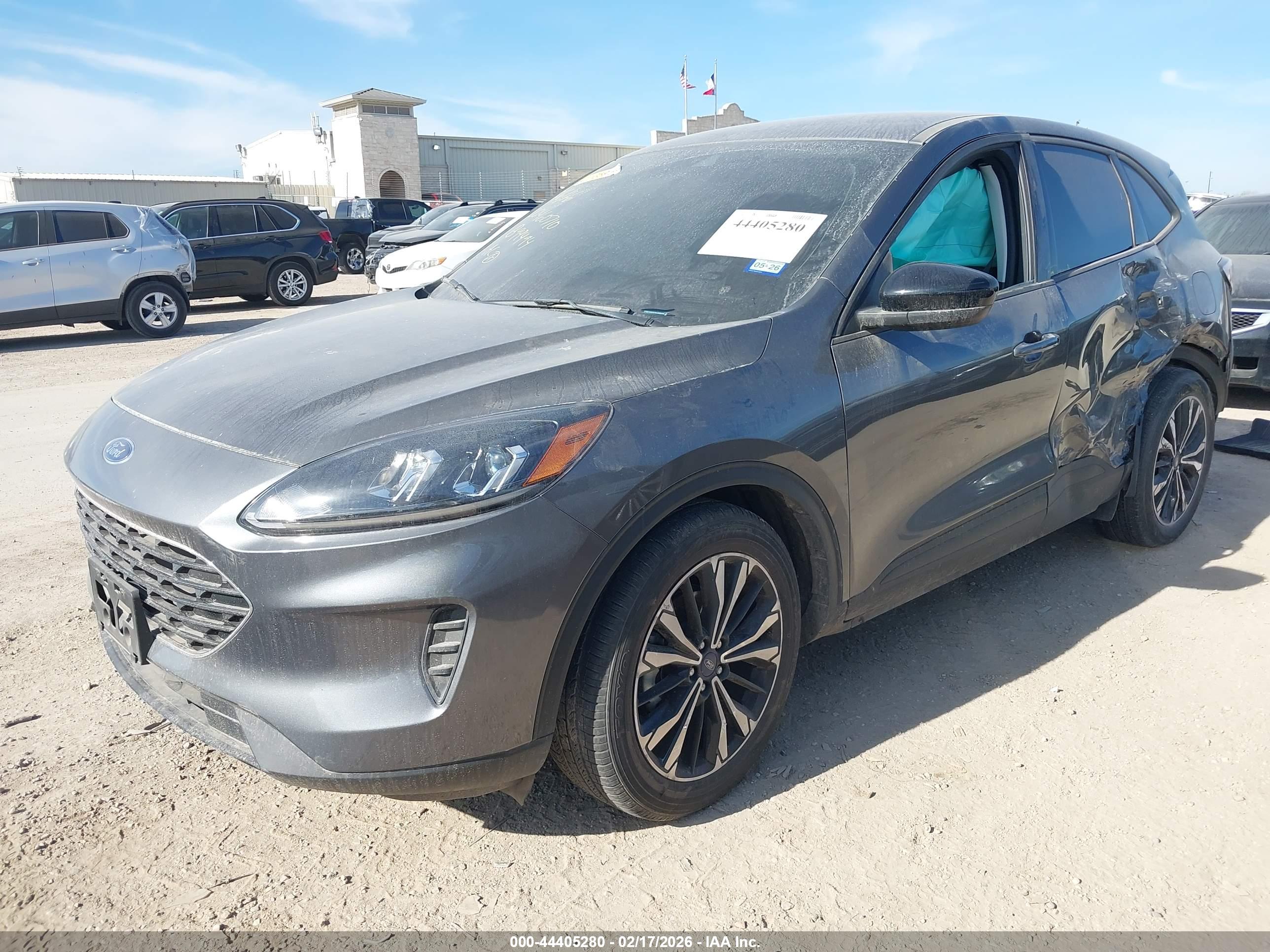 FORD ESCAPE image 2