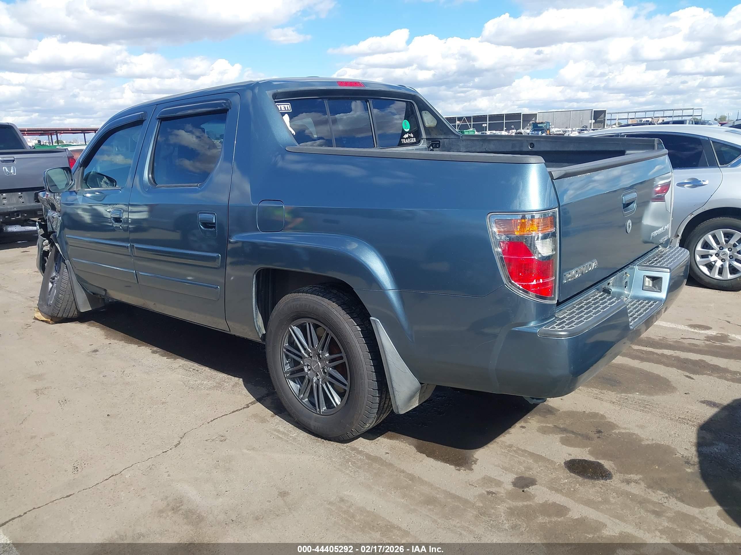 HONDA RIDGELINE image 3