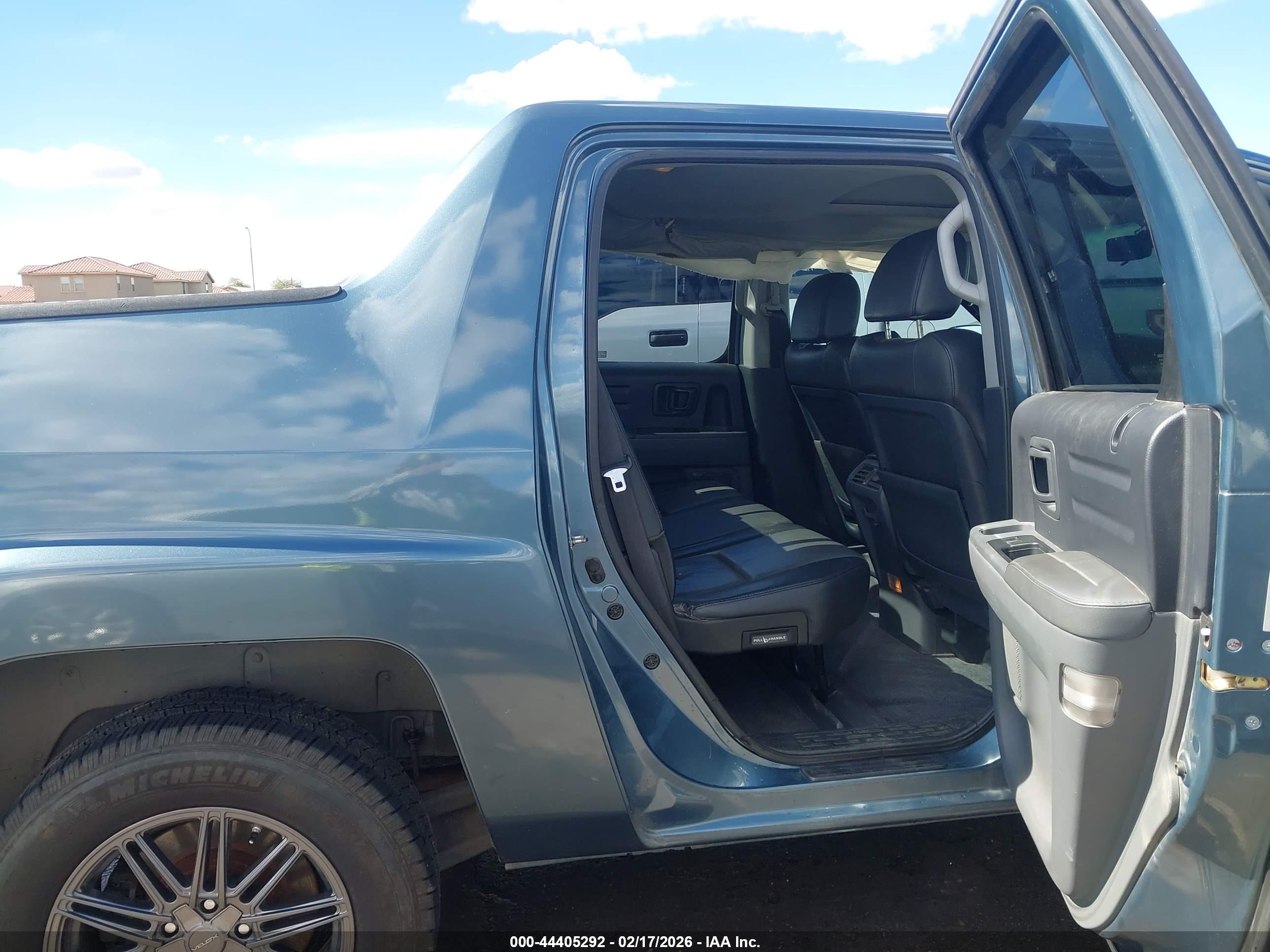 HONDA RIDGELINE image 8