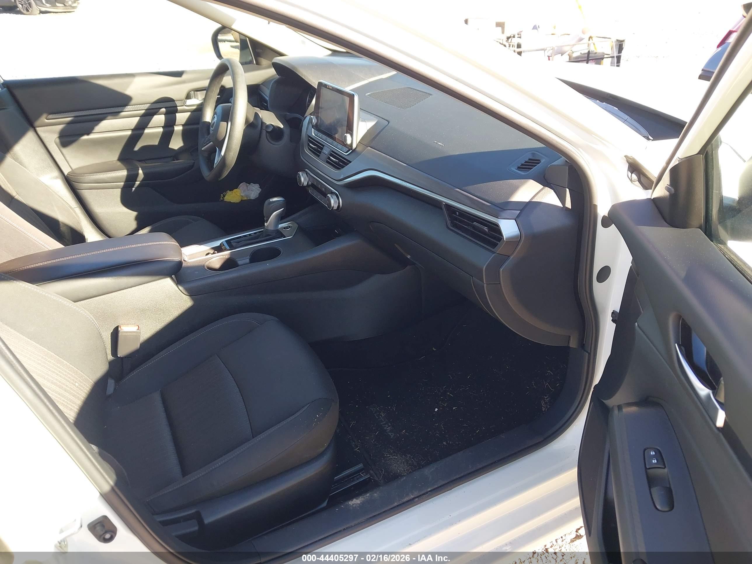 NISSAN ALTIMA image 5