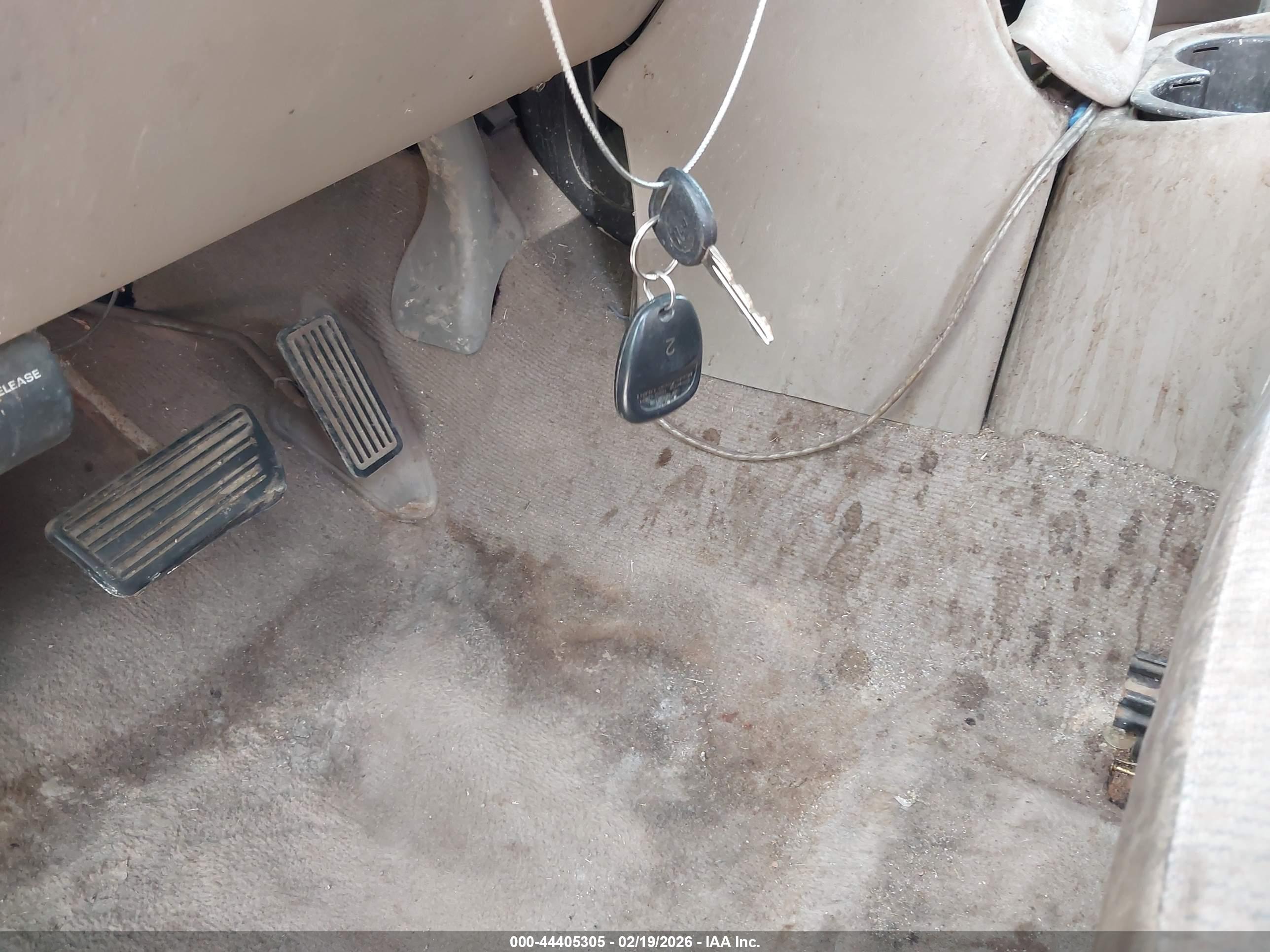 GMC SIERRA image 11