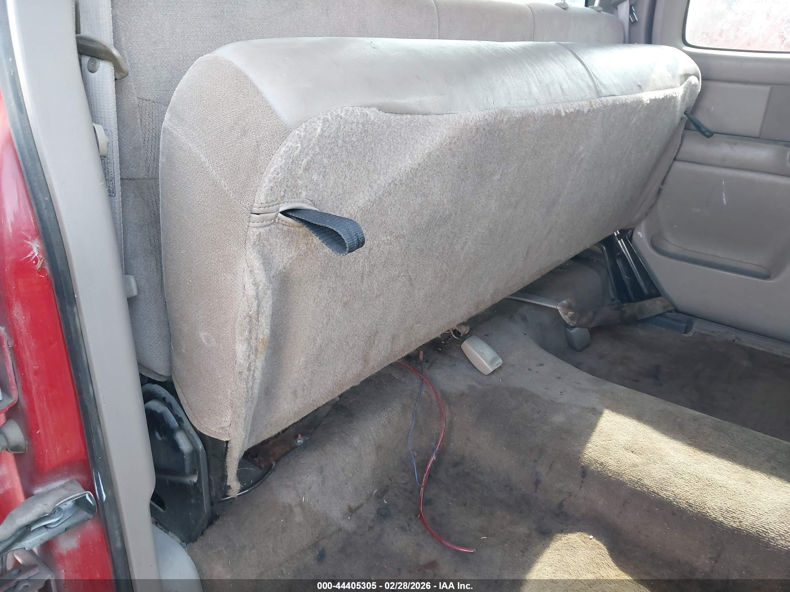 GMC SIERRA image 8