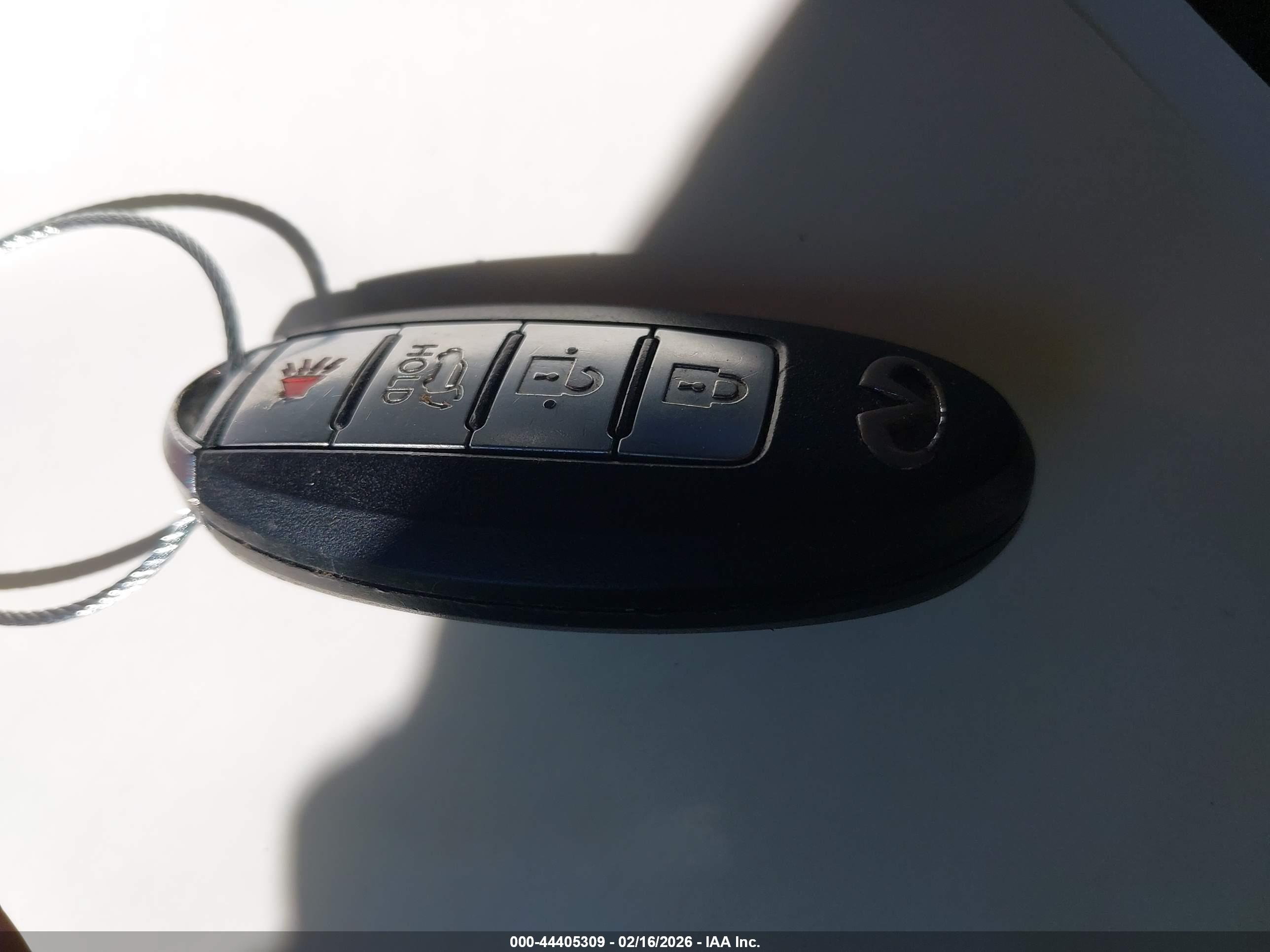 INFINITI QX56 image 11
