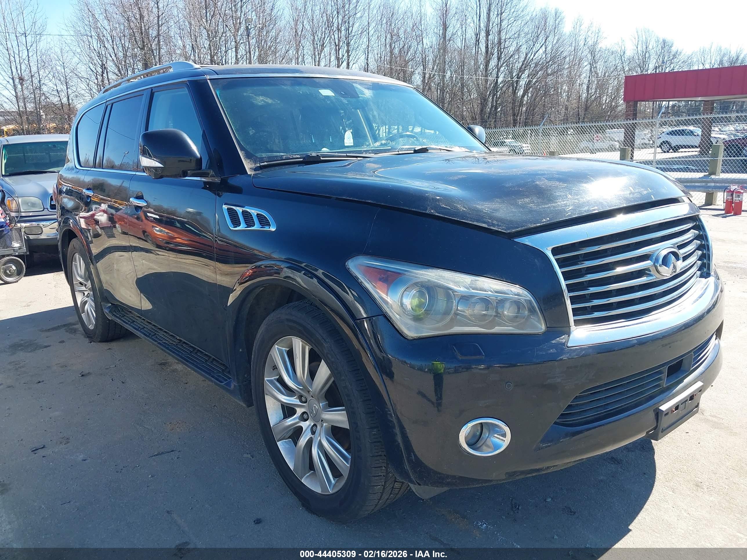 INFINITI QX56 image 6