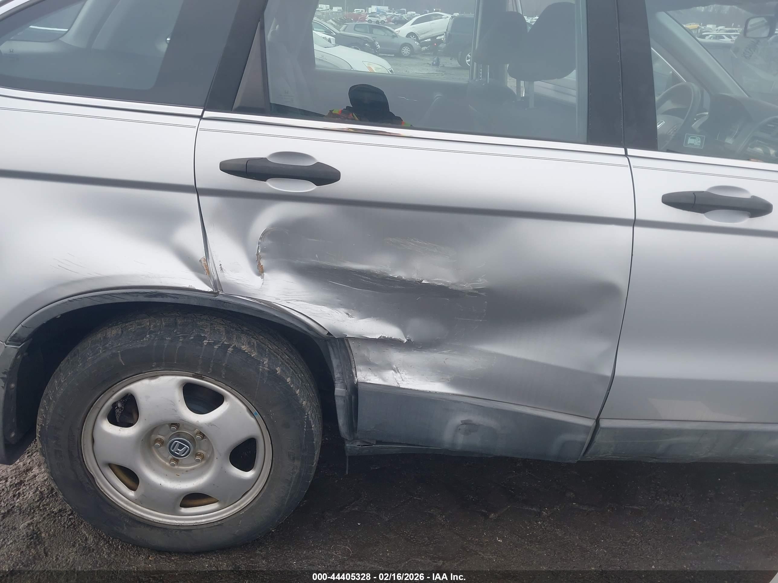 HONDA CR-V image 6