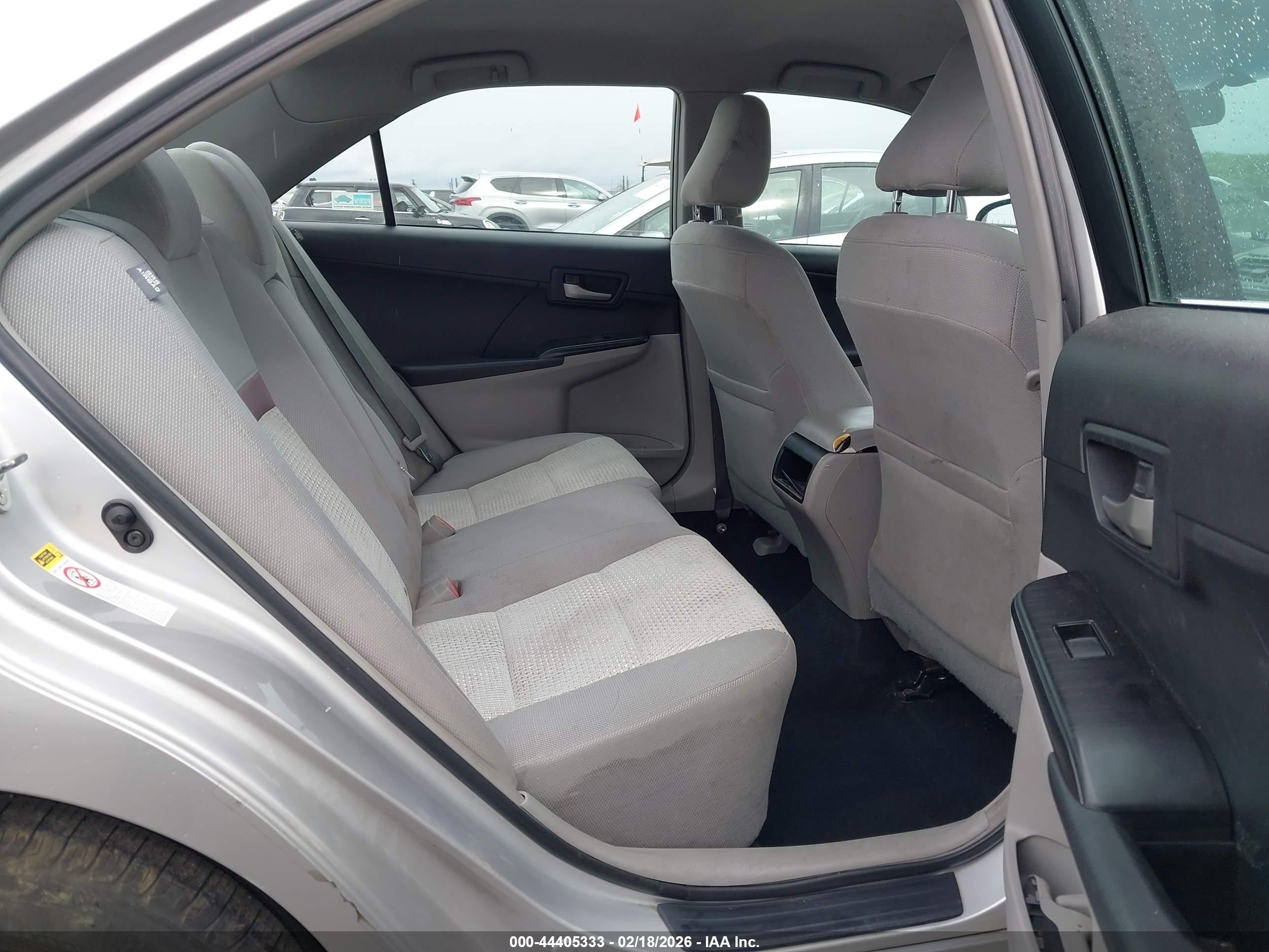 TOYOTA CAMRY image 8