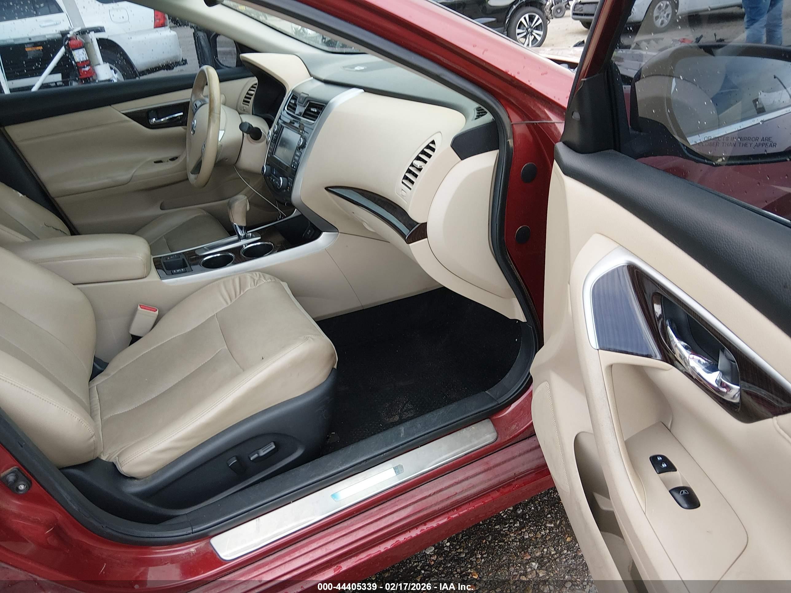 NISSAN ALTIMA image 5