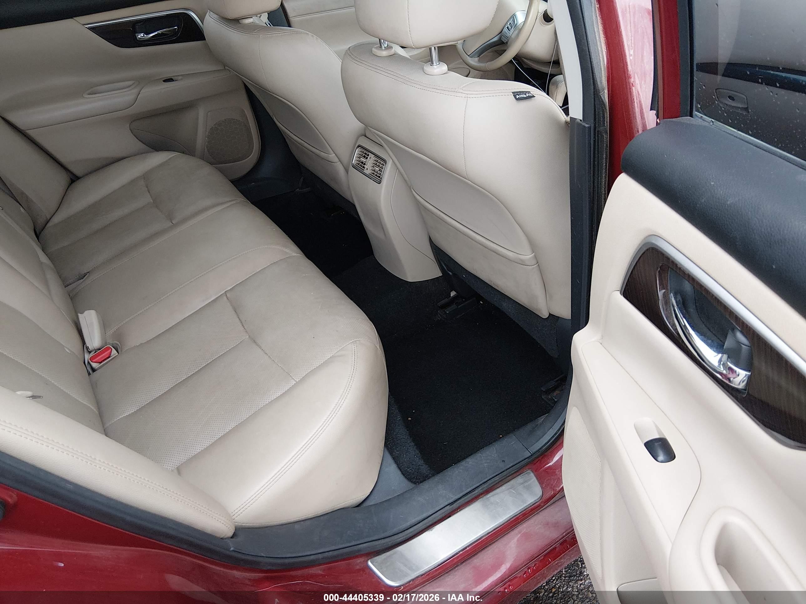 NISSAN ALTIMA image 8