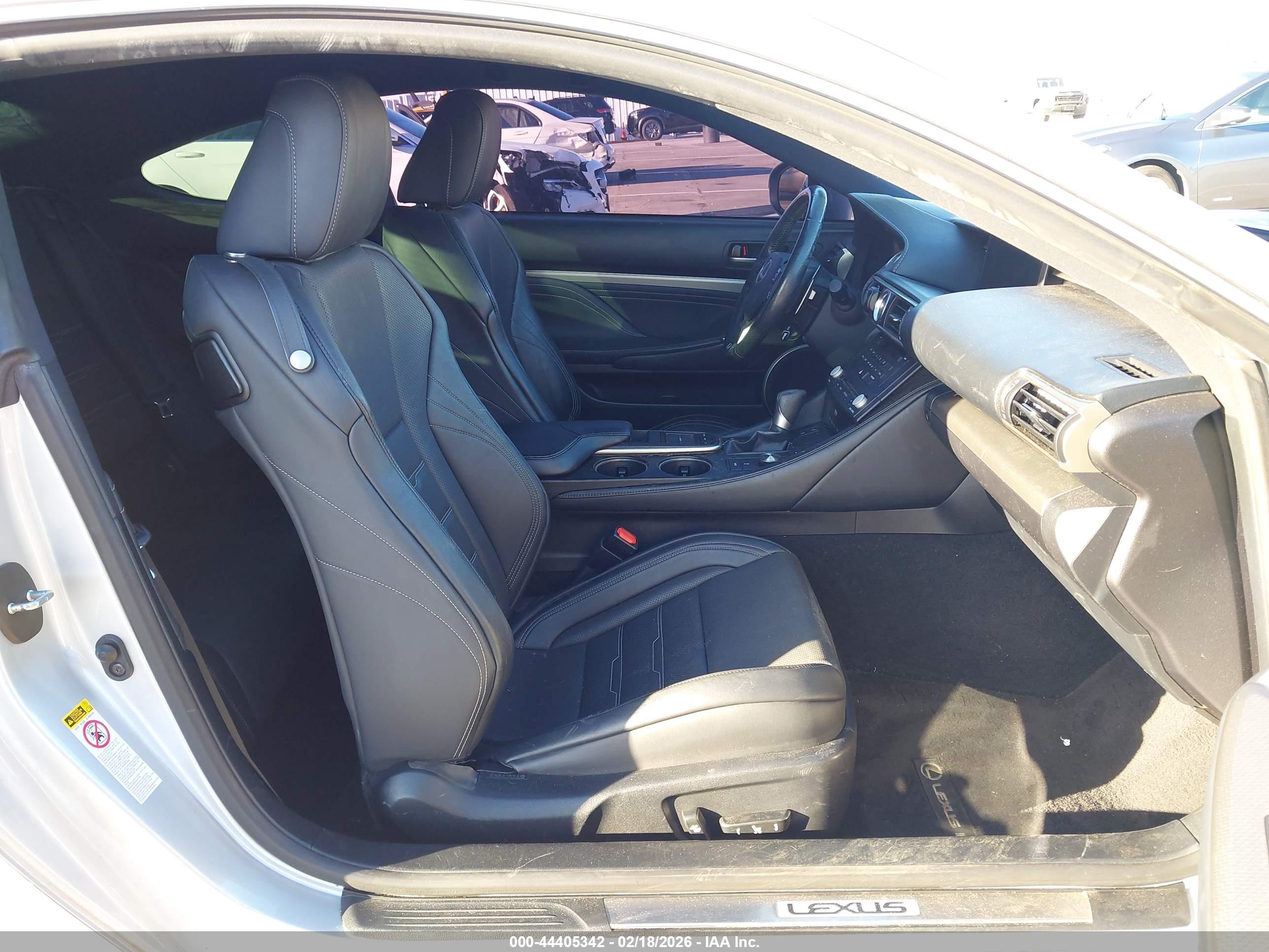 LEXUS RC image 5