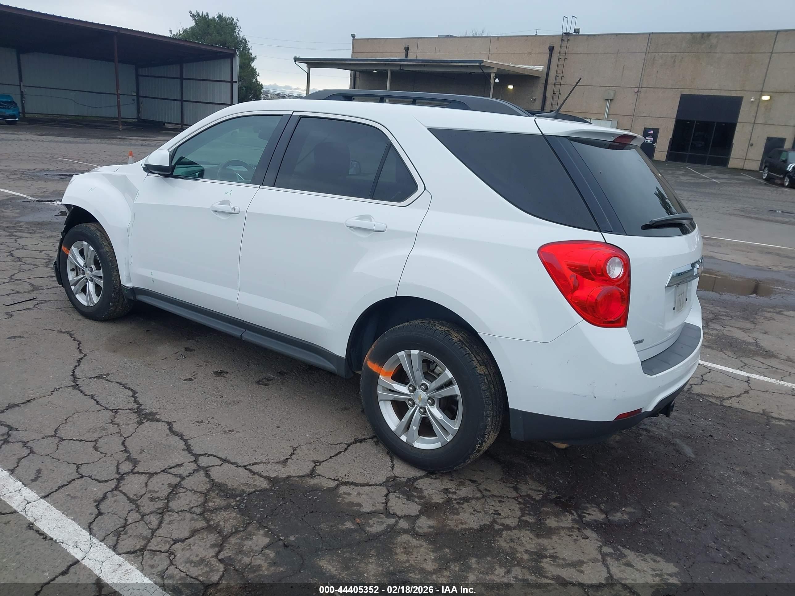 CHEVROLET EQUINOX image 3