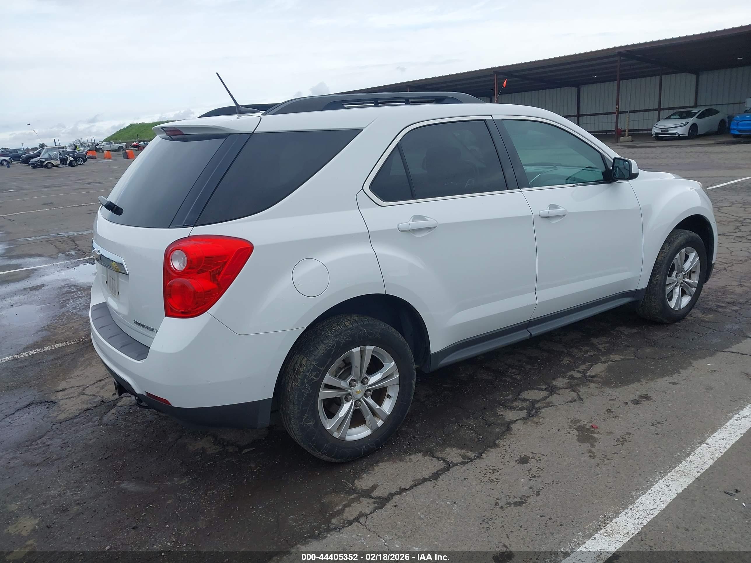 CHEVROLET EQUINOX image 4
