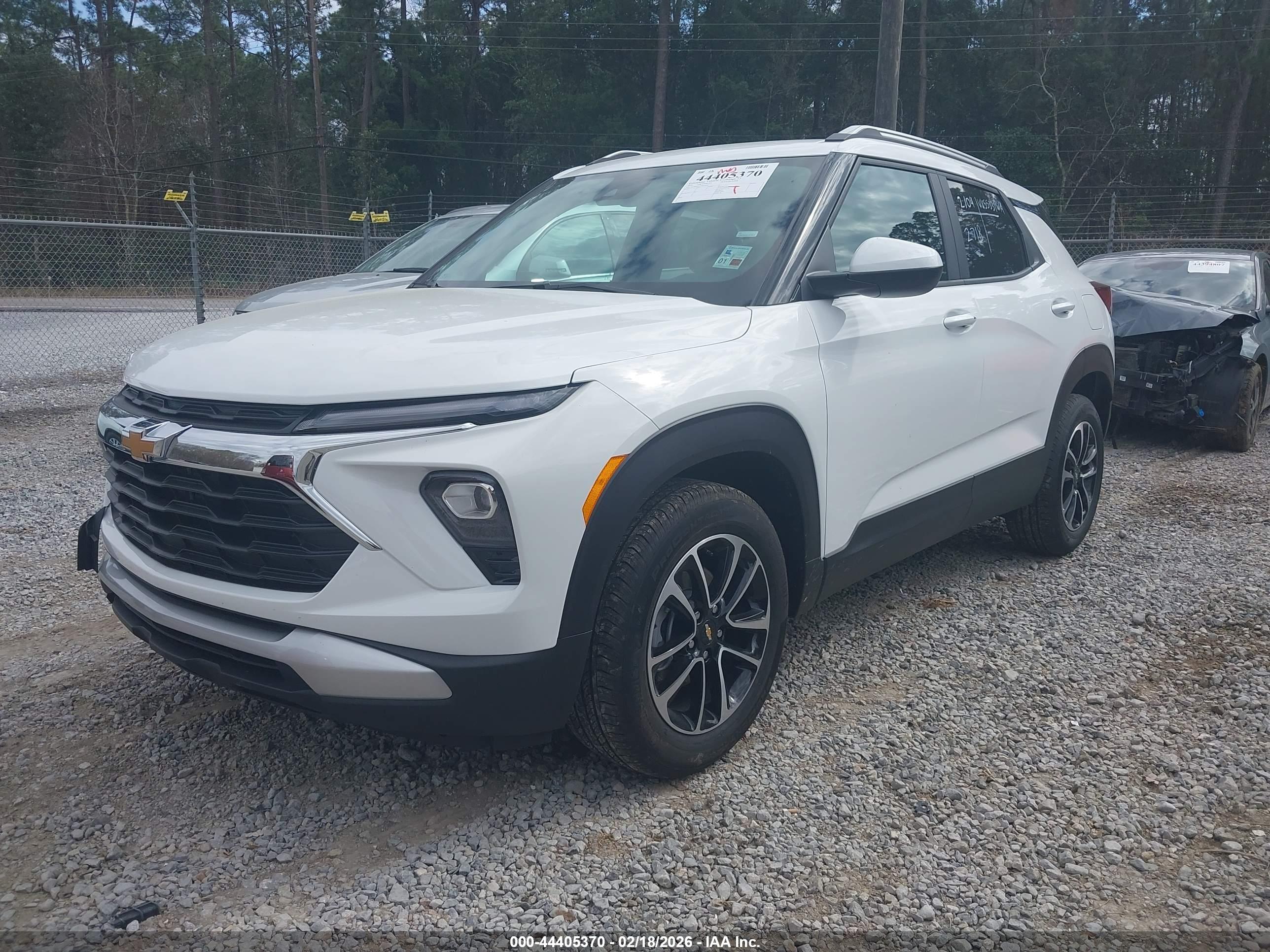 CHEVROLET TRAILBLAZER image 2