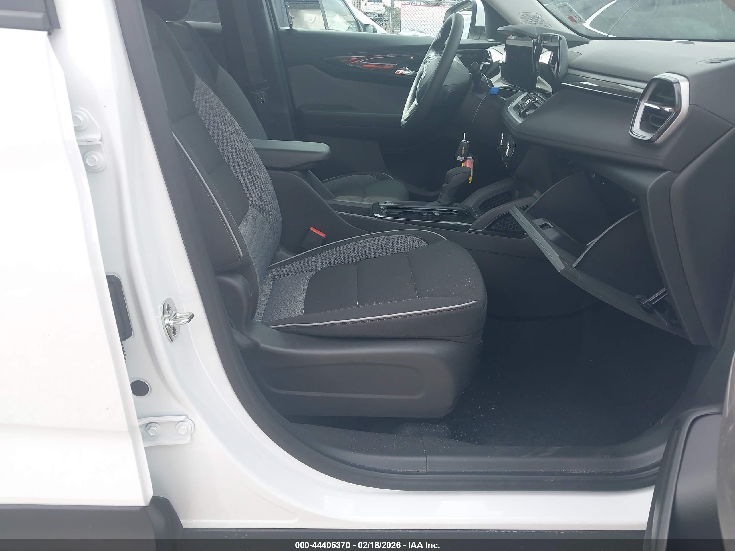 CHEVROLET TRAILBLAZER image 5
