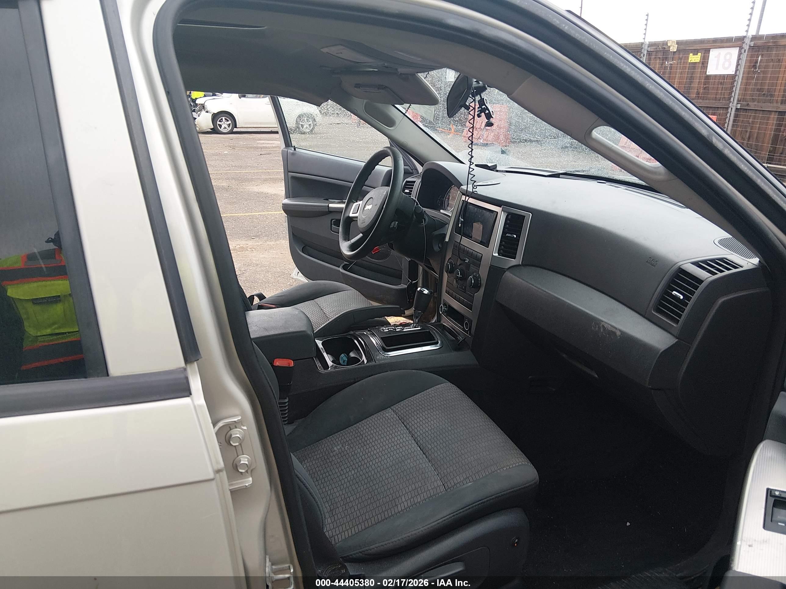 JEEP GRAND image 5