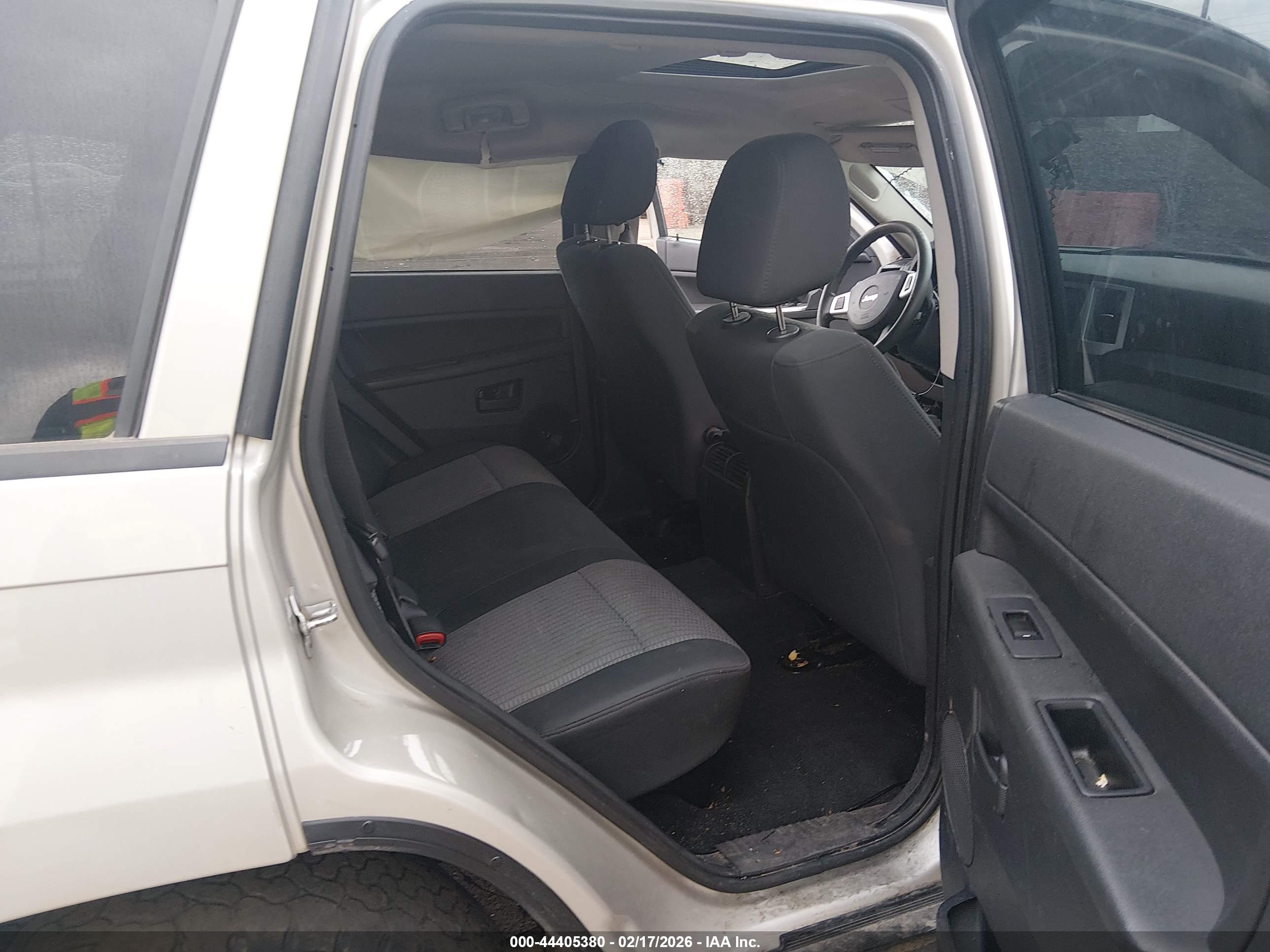 JEEP GRAND image 8