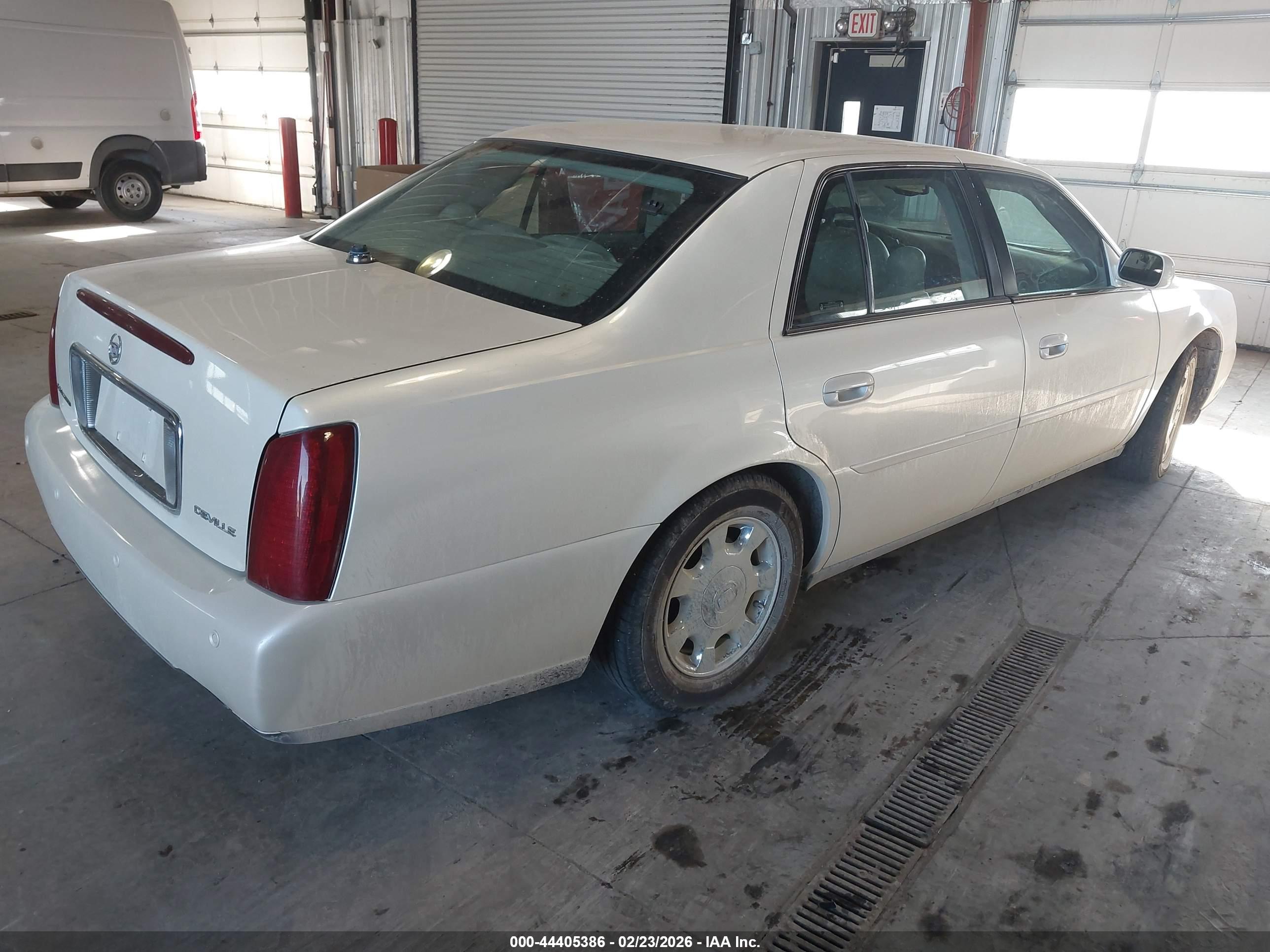 CADILLAC DEVILLE image 4