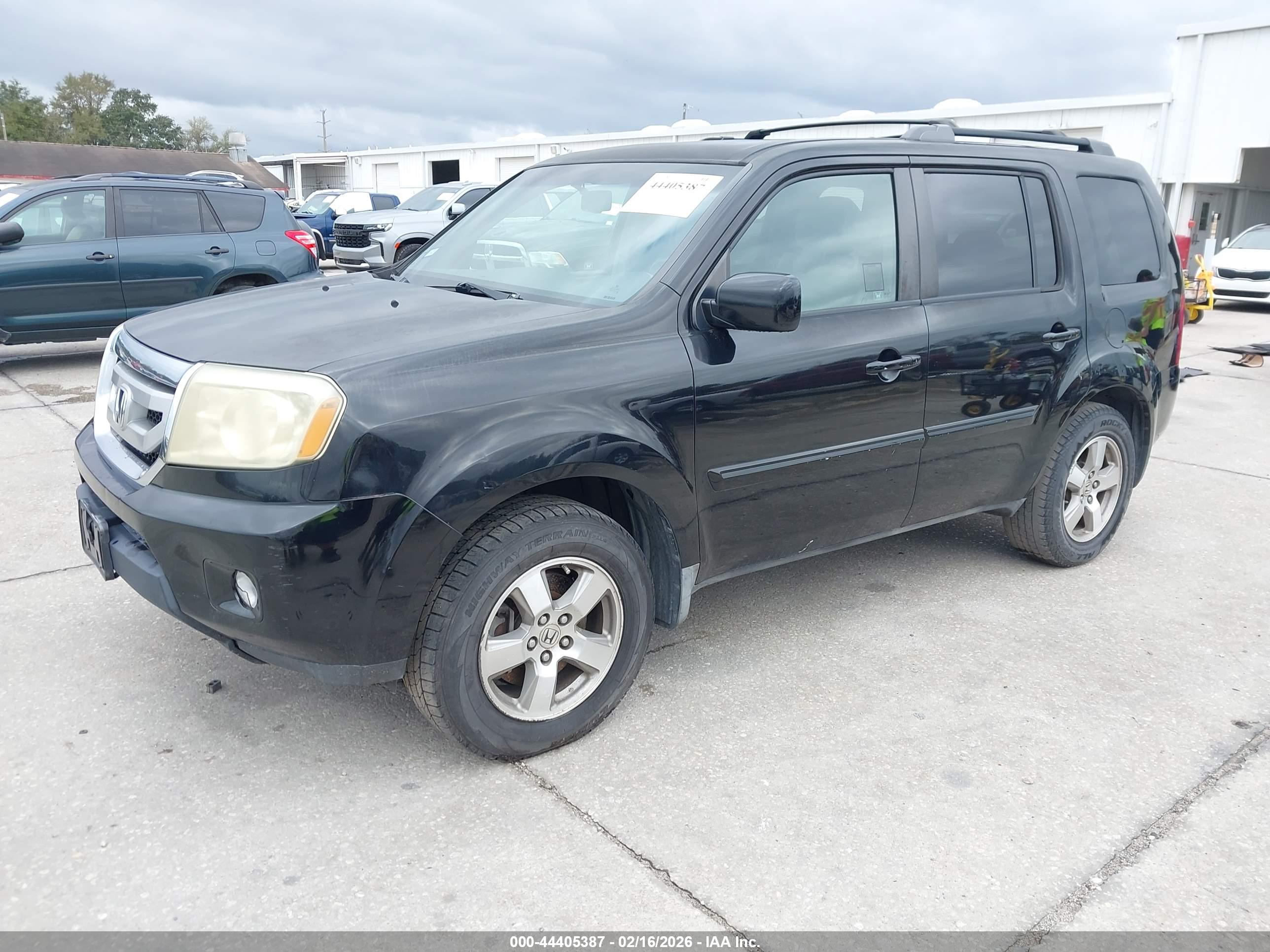 HONDA PILOT image 2