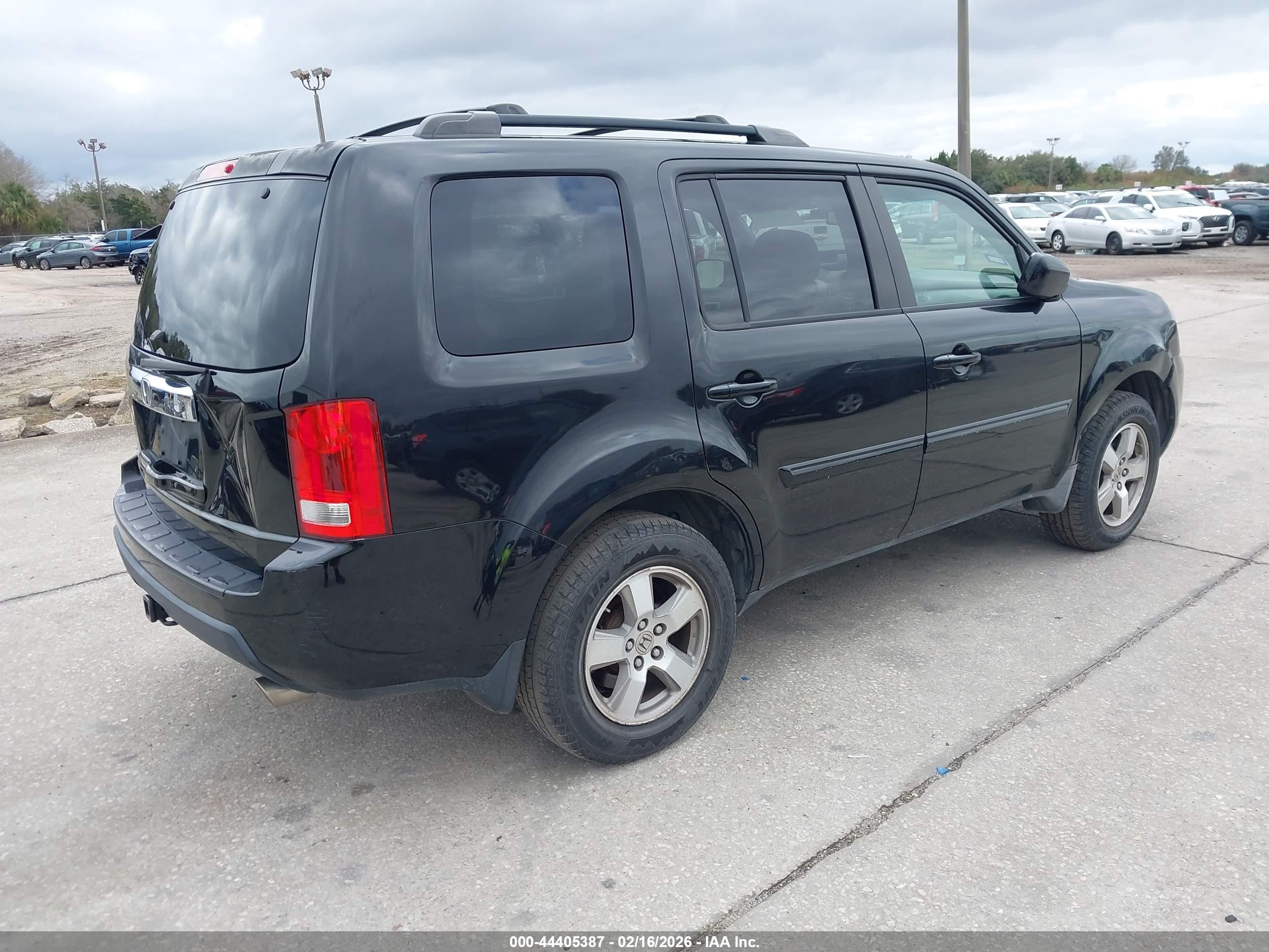 HONDA PILOT image 4