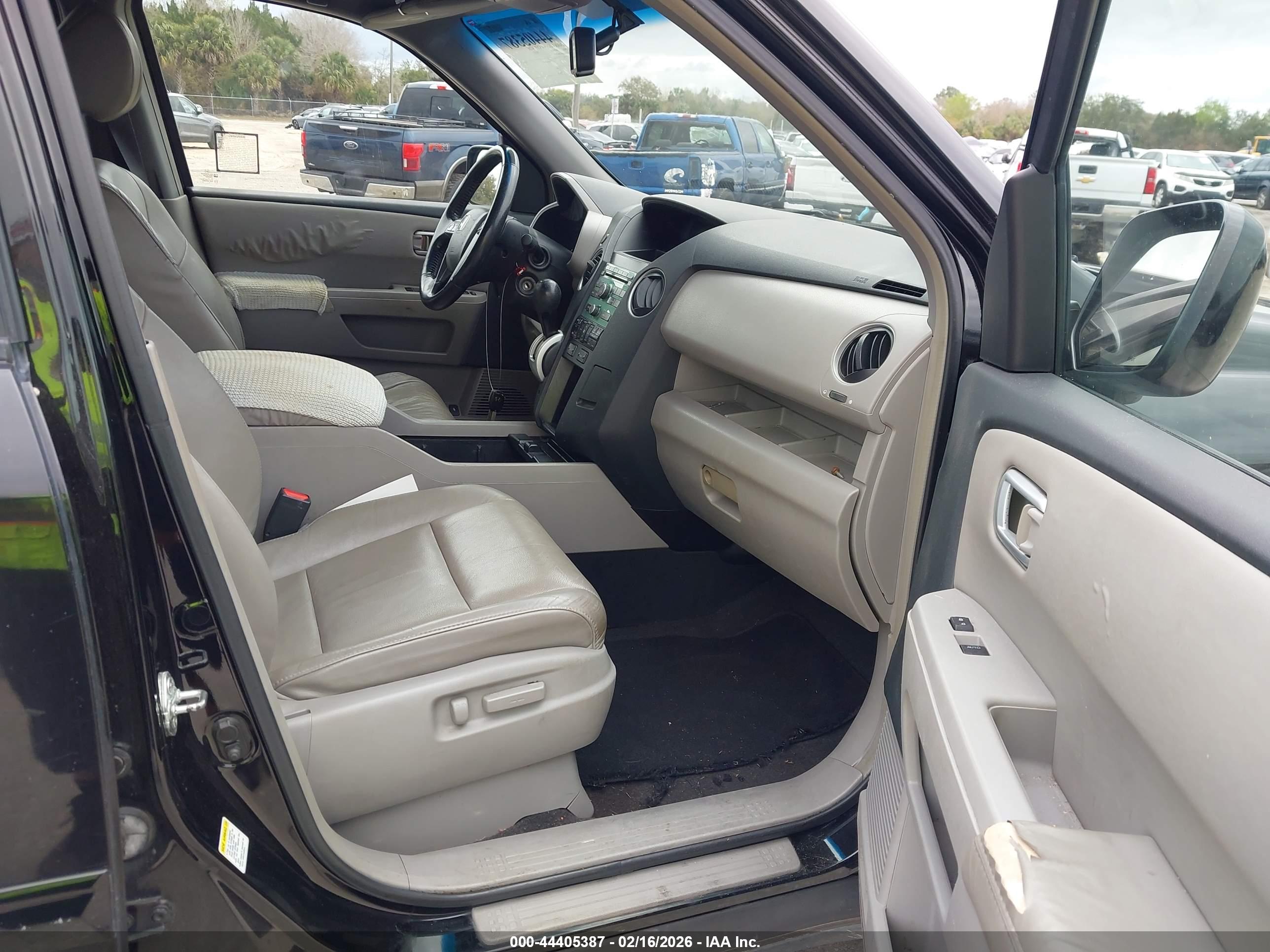 HONDA PILOT image 5