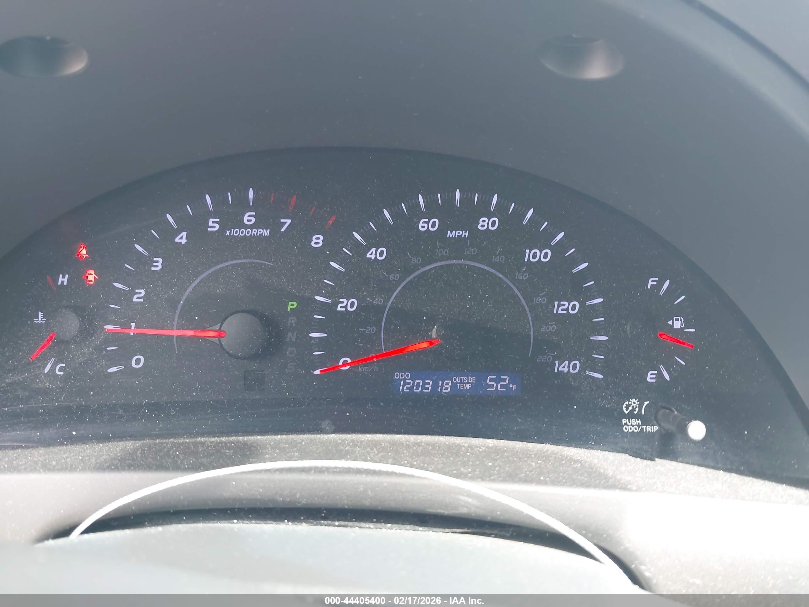 TOYOTA CAMRY image 7