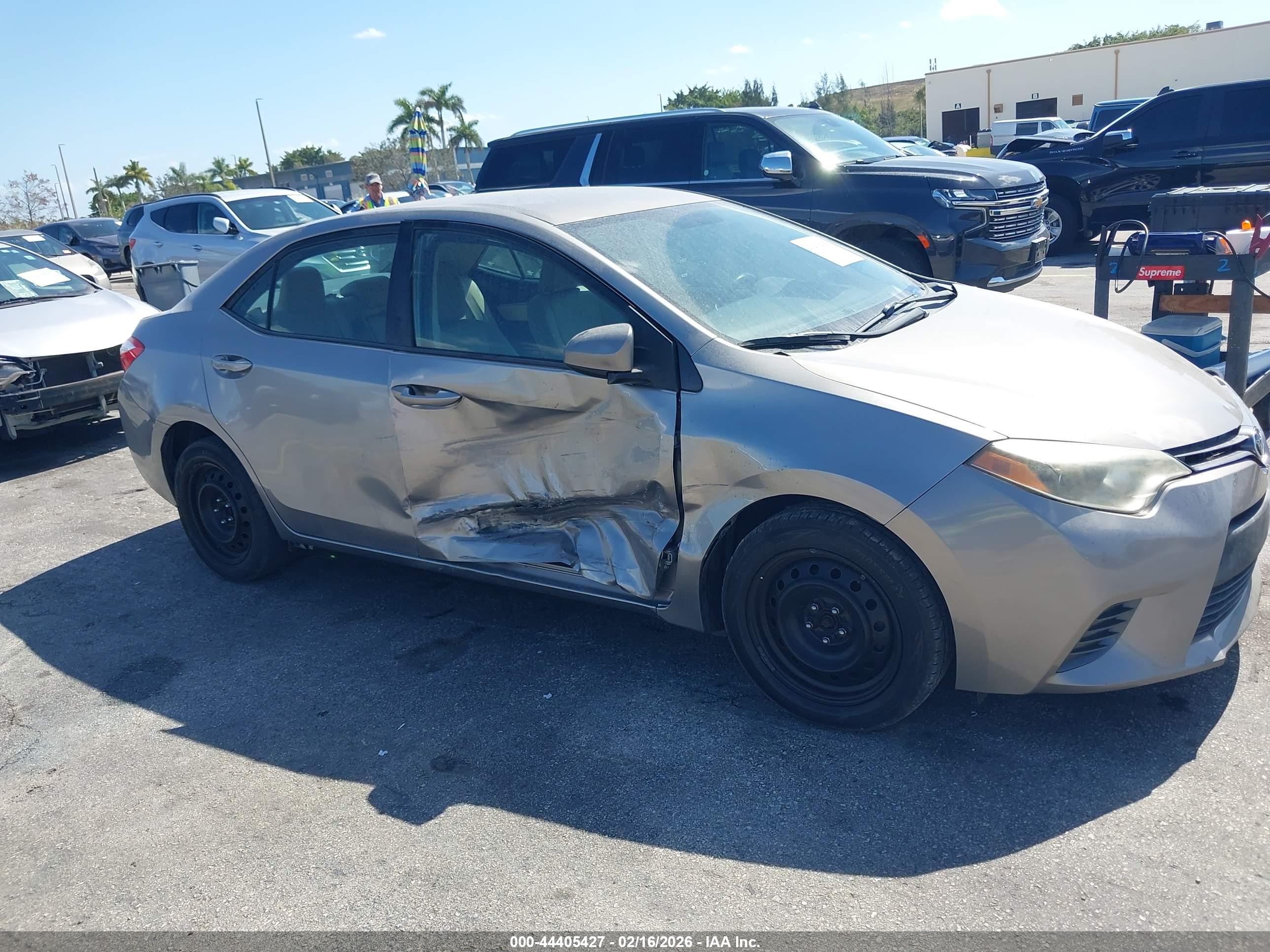 TOYOTA COROLLA image 6