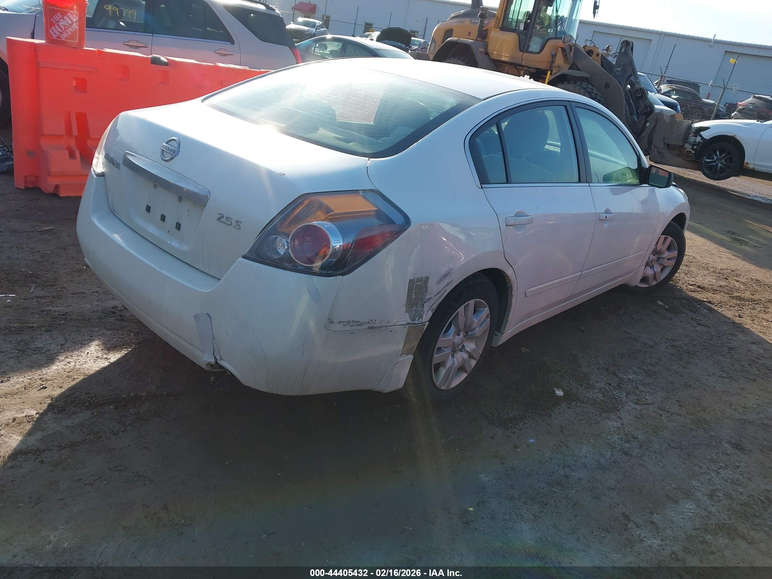NISSAN ALTIMA image 4
