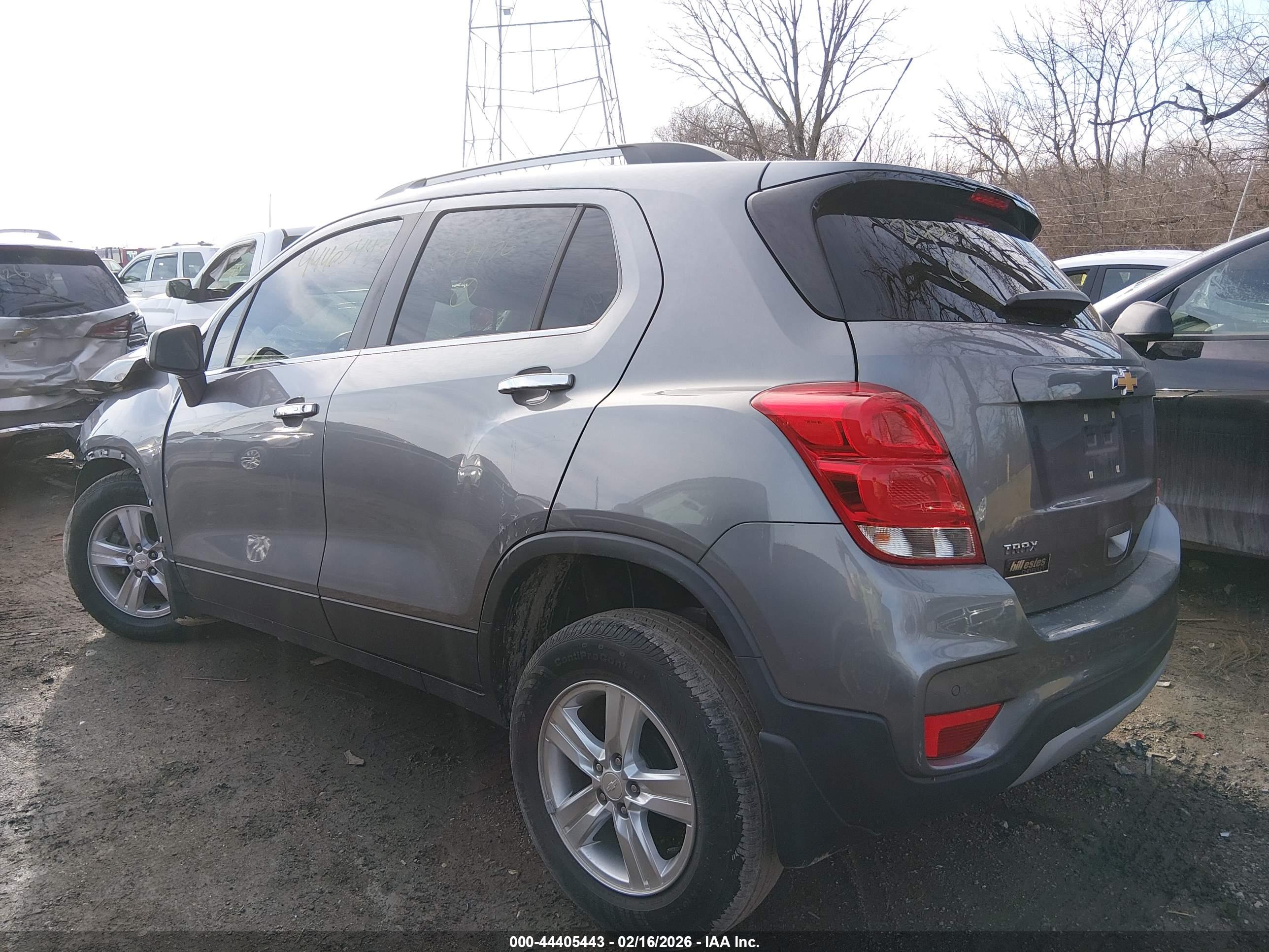 CHEVROLET TRAX image 3