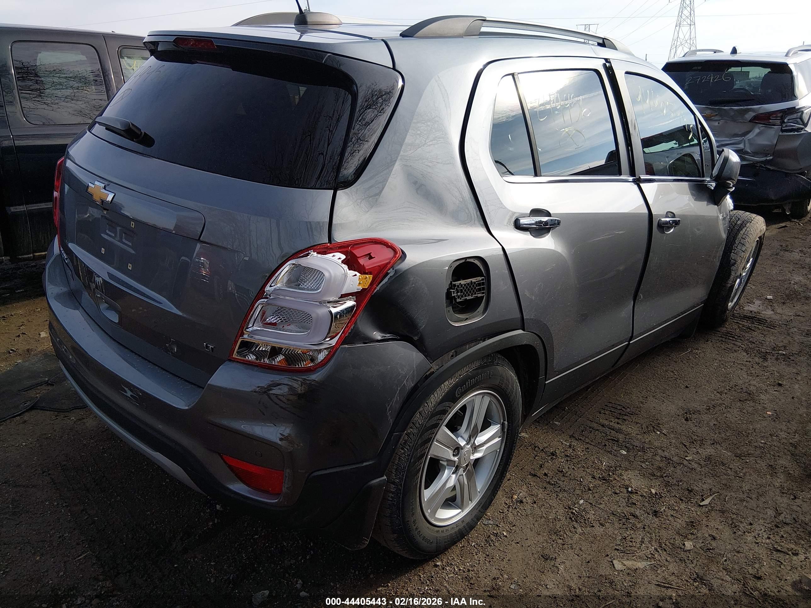 CHEVROLET TRAX image 4