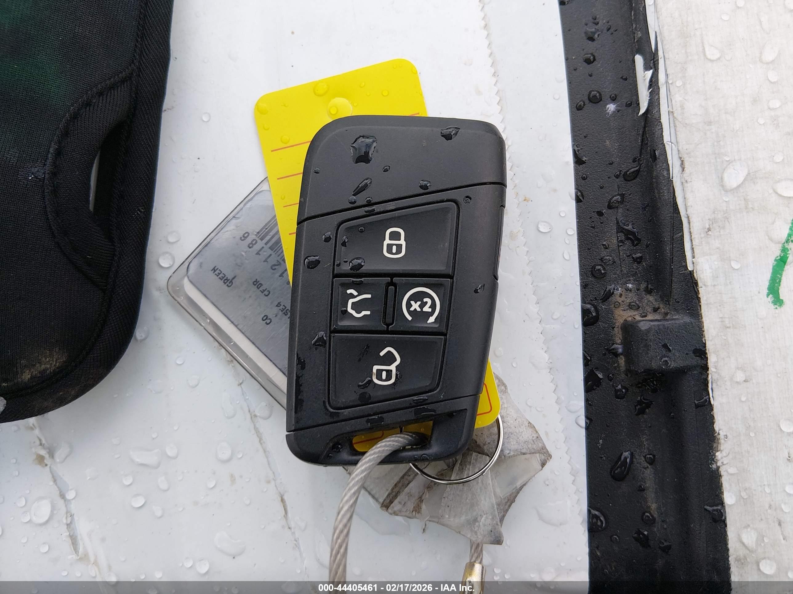VOLKSWAGEN TAOS image 11