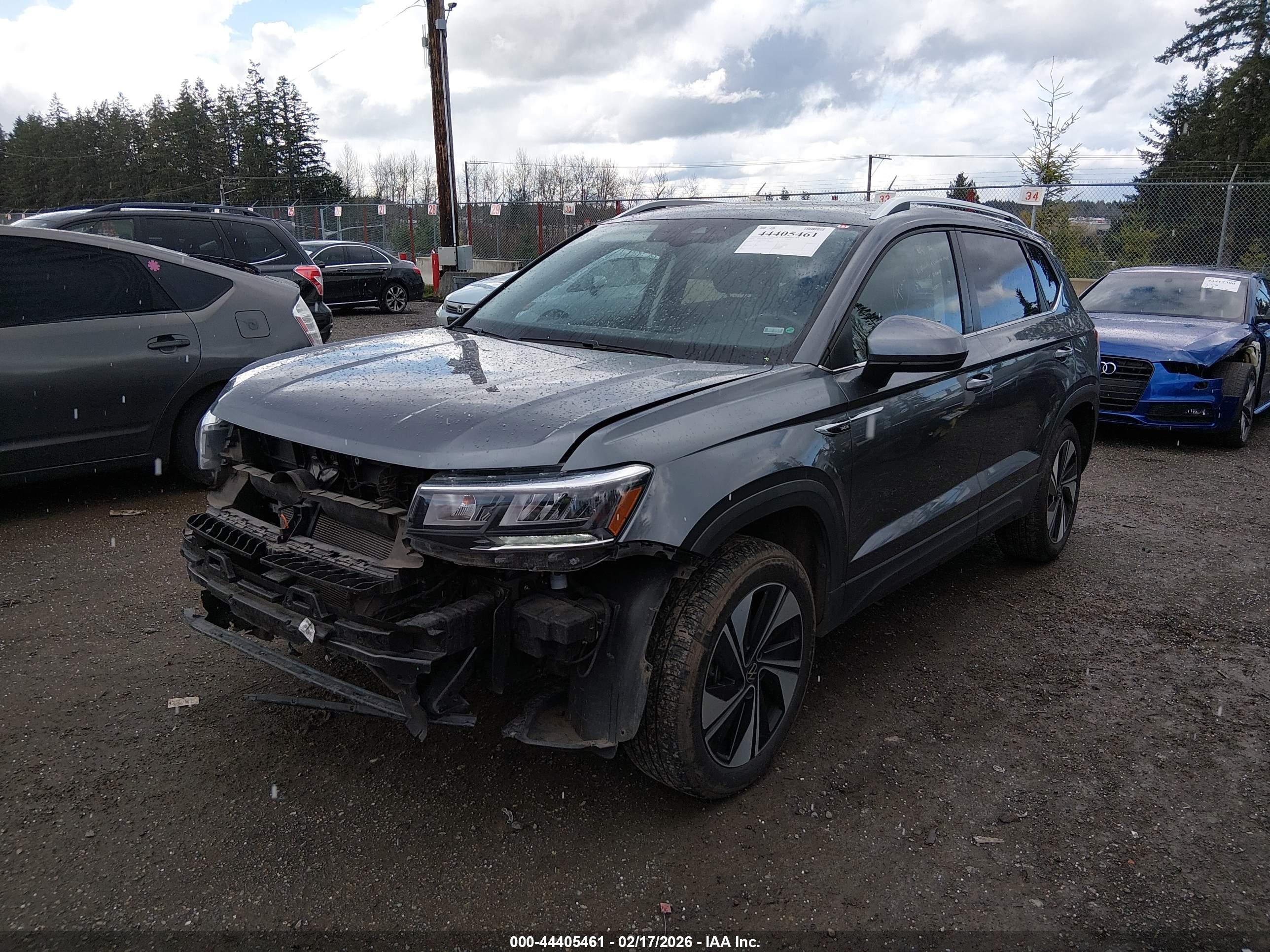 VOLKSWAGEN TAOS image 2