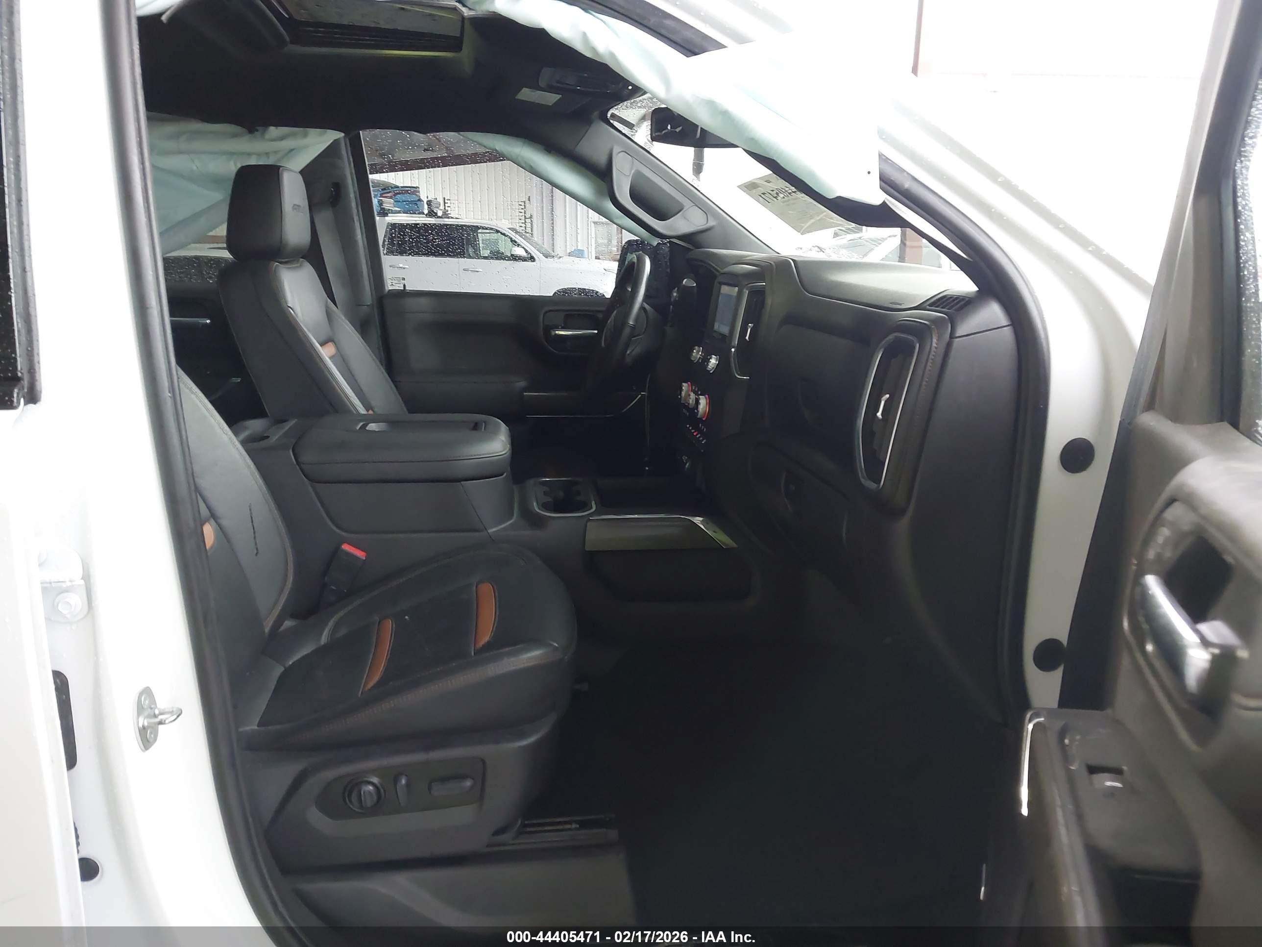 GMC SIERRA image 5
