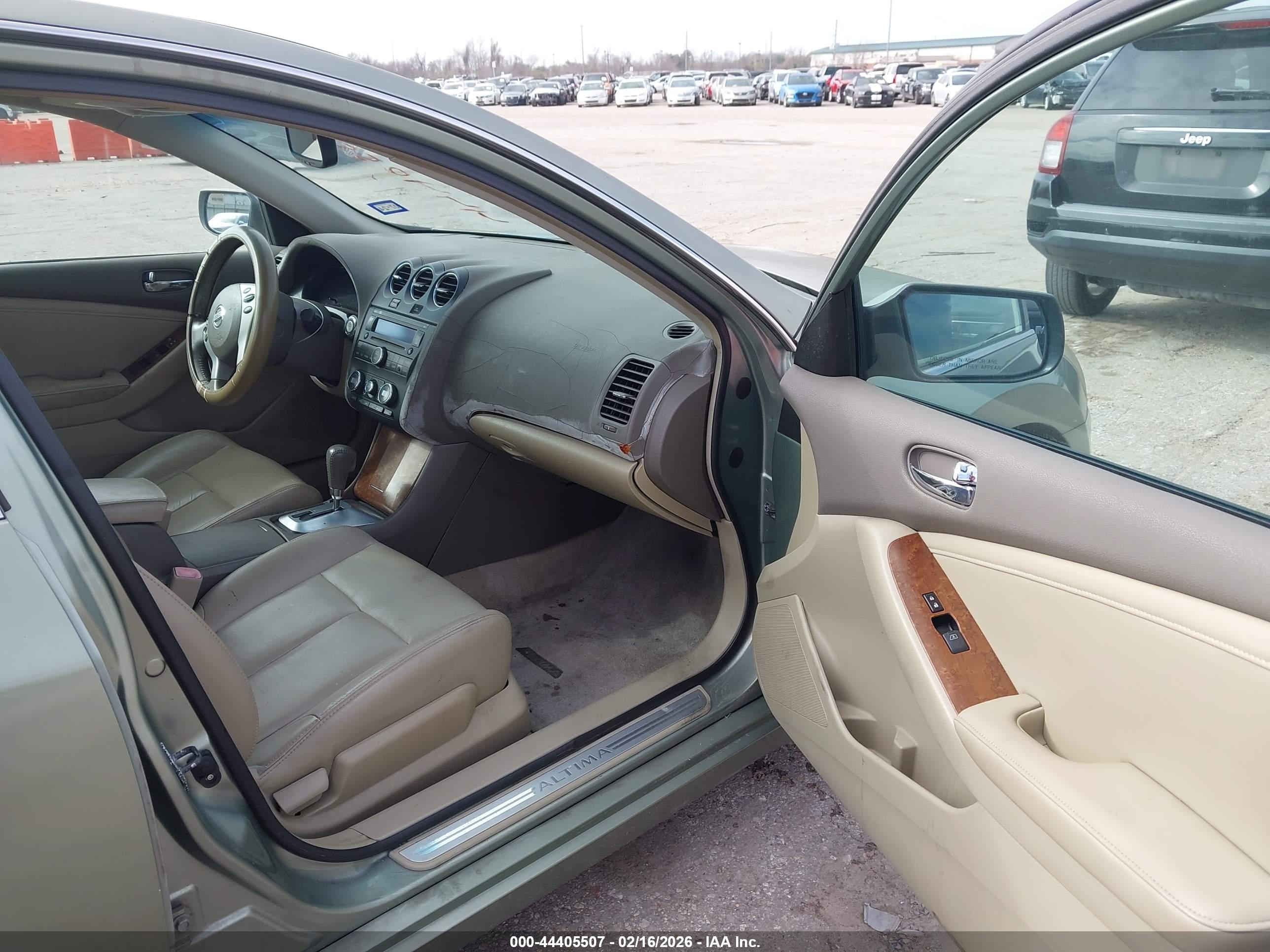 NISSAN ALTIMA image 5
