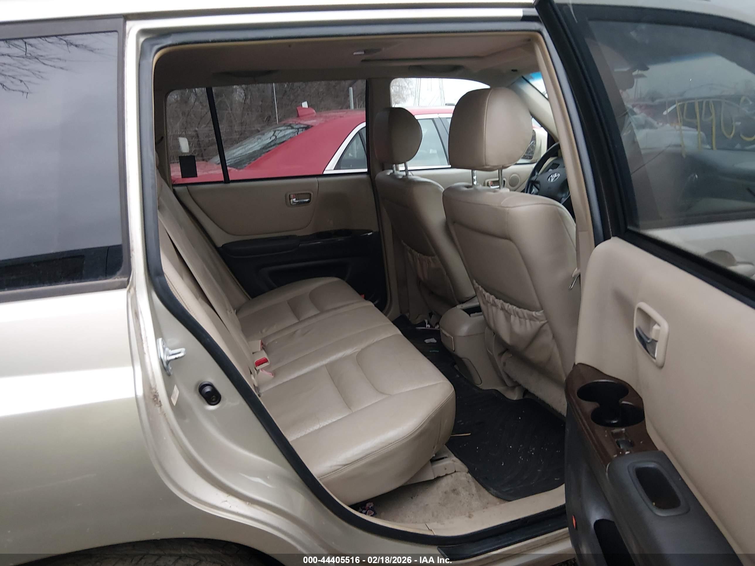 TOYOTA HIGHLANDER image 8
