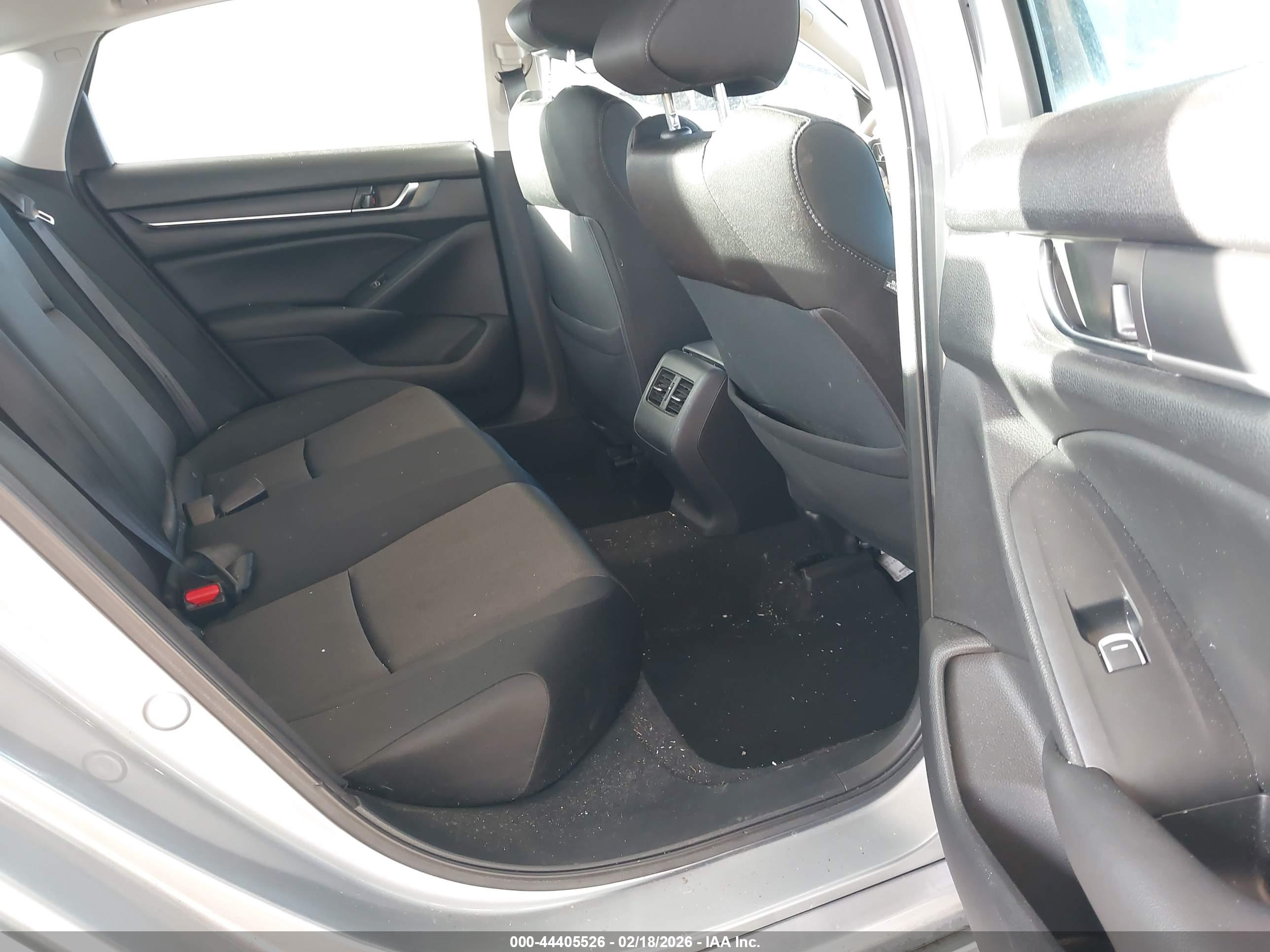 HONDA ACCORD image 8
