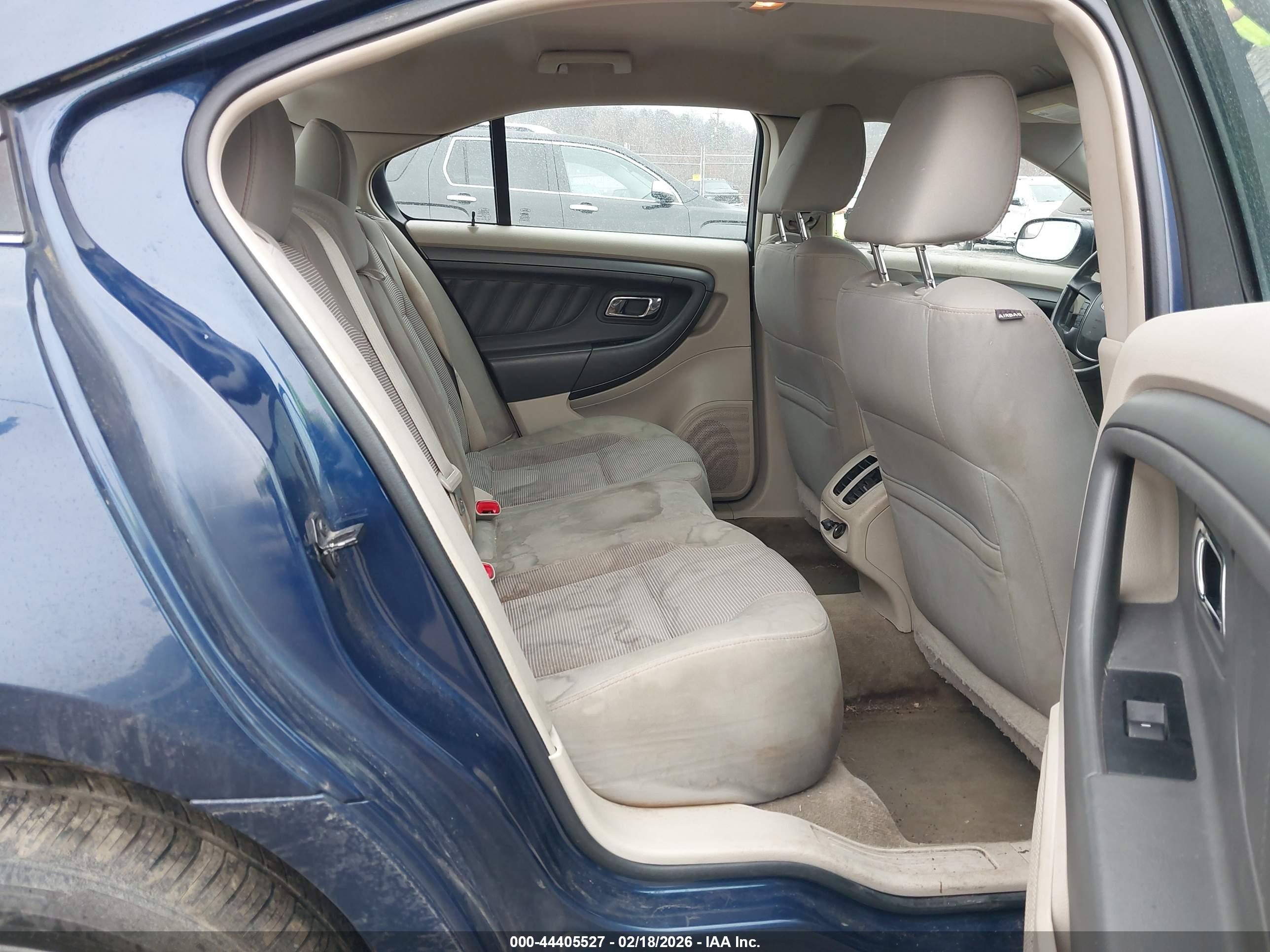 FORD TAURUS image 8