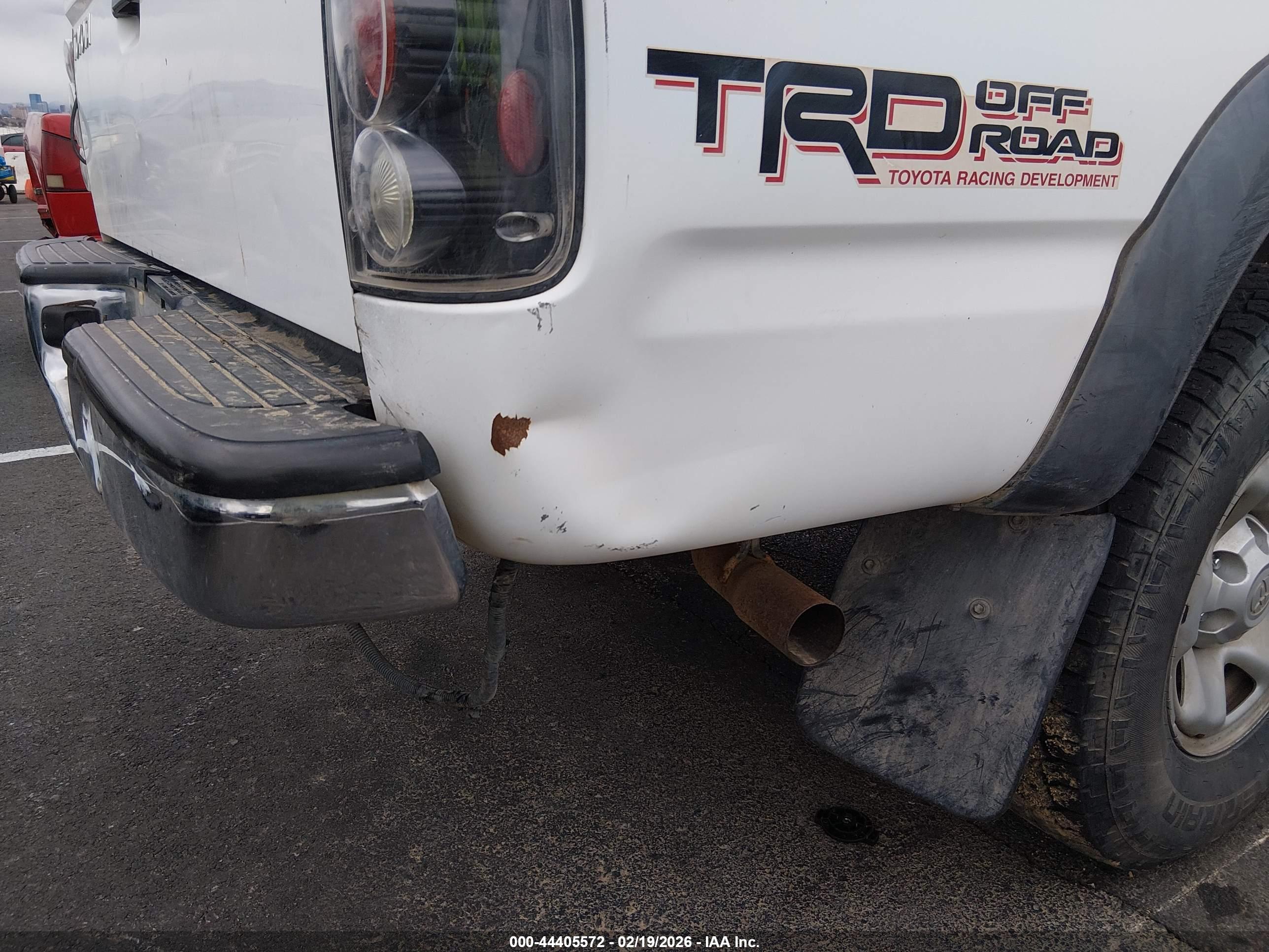 TOYOTA TACOMA image 6