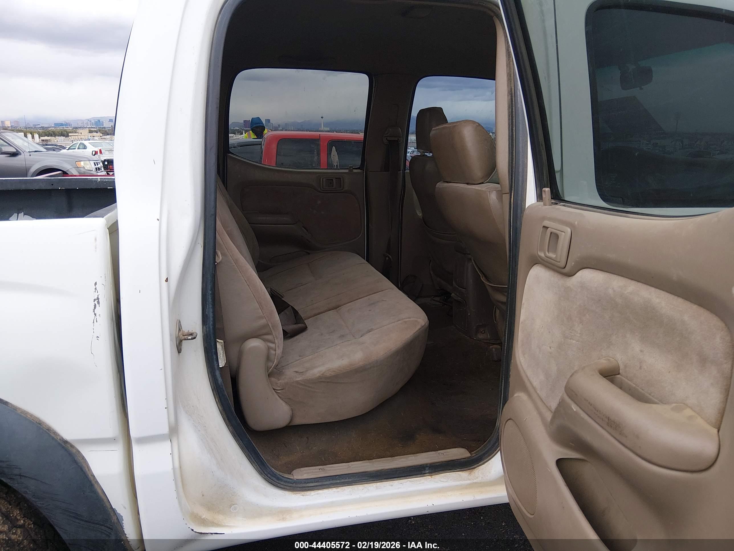 TOYOTA TACOMA image 8