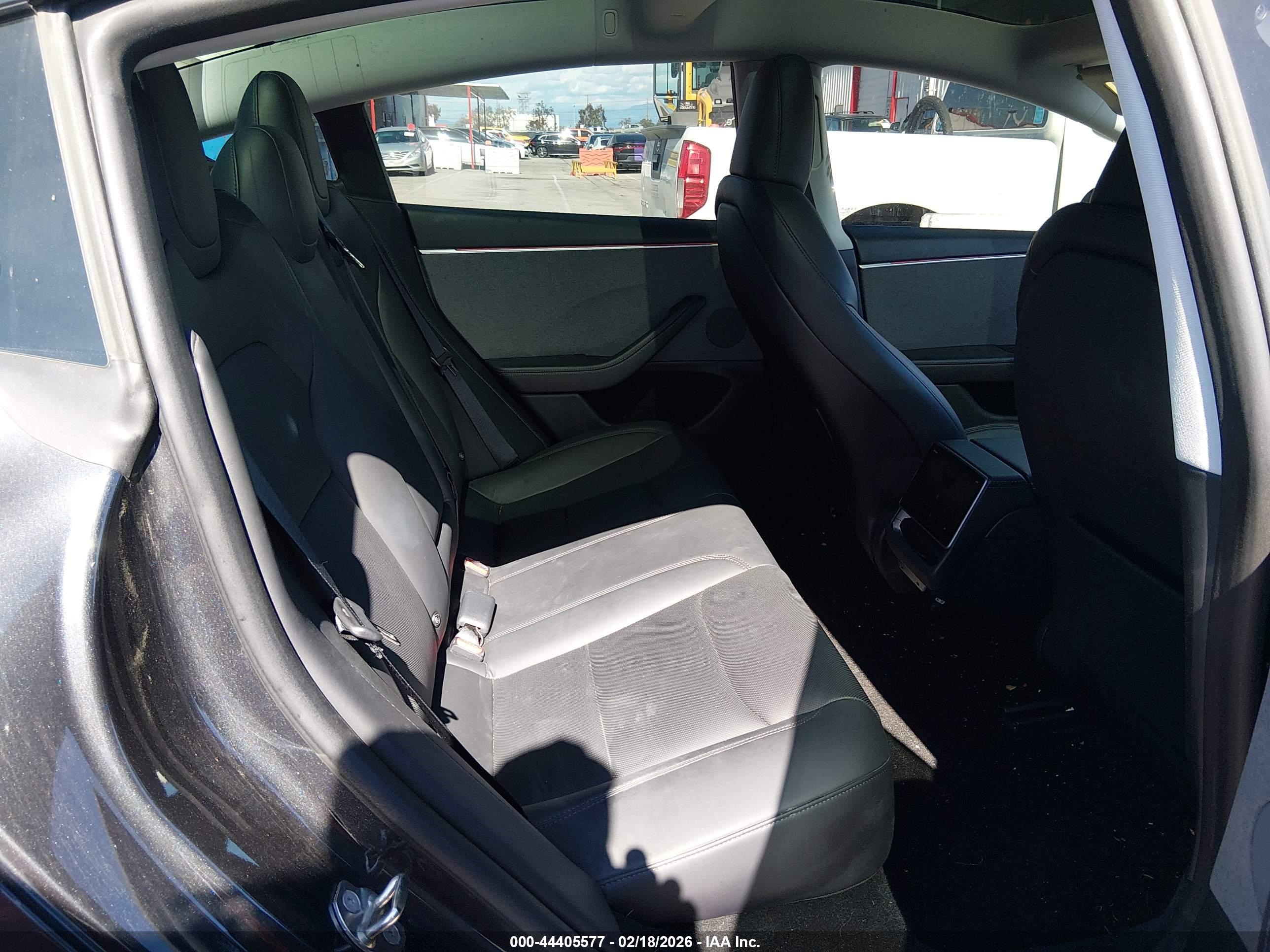 TESLA MODEL image 8