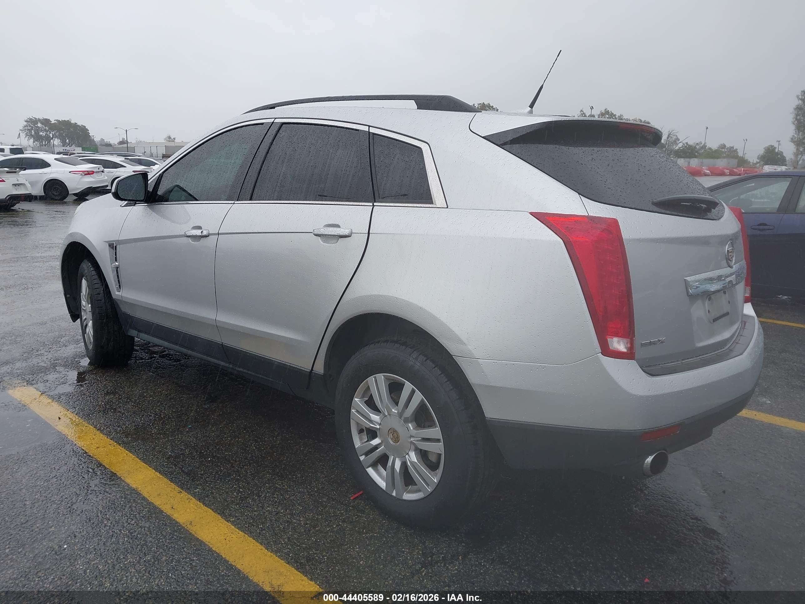 CADILLAC SRX image 3