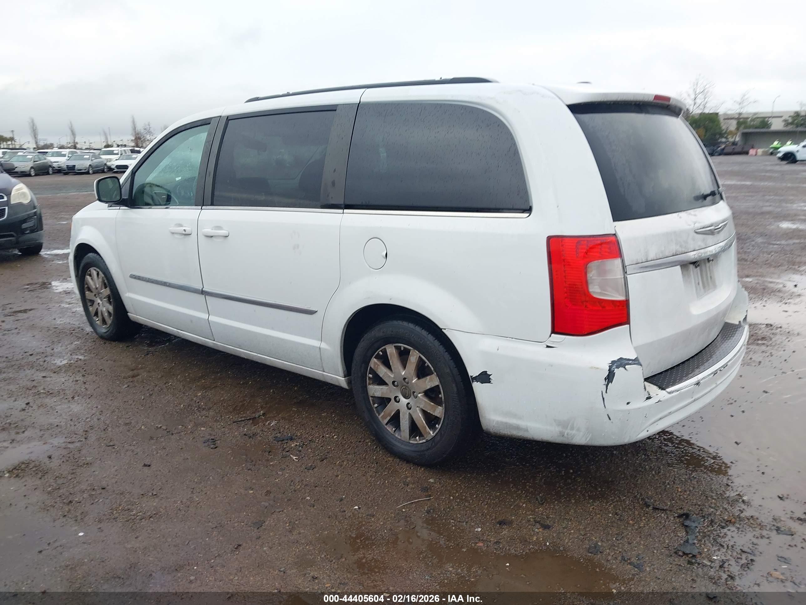 CHRYSLER TOWN image 3
