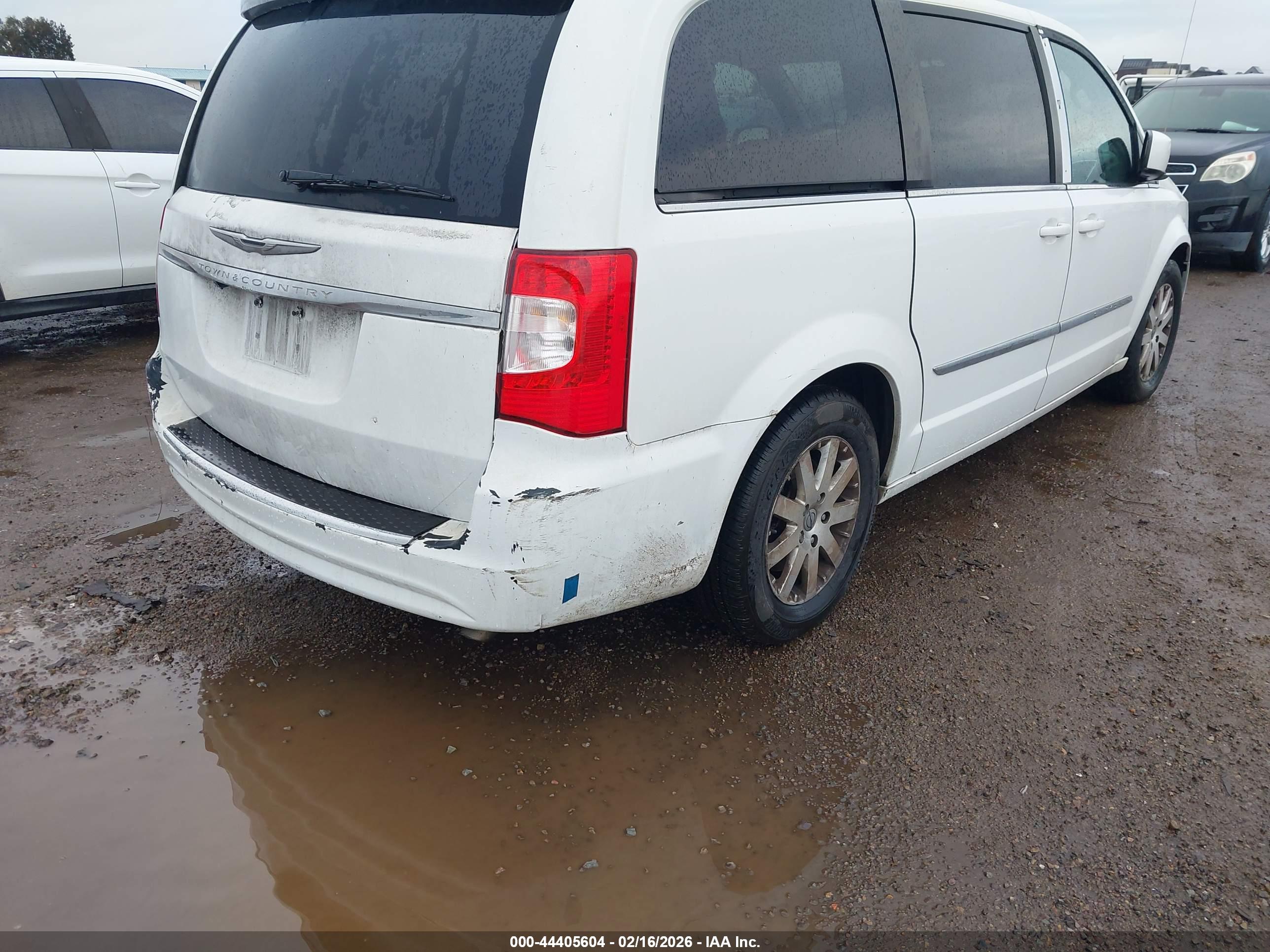 CHRYSLER TOWN image 6