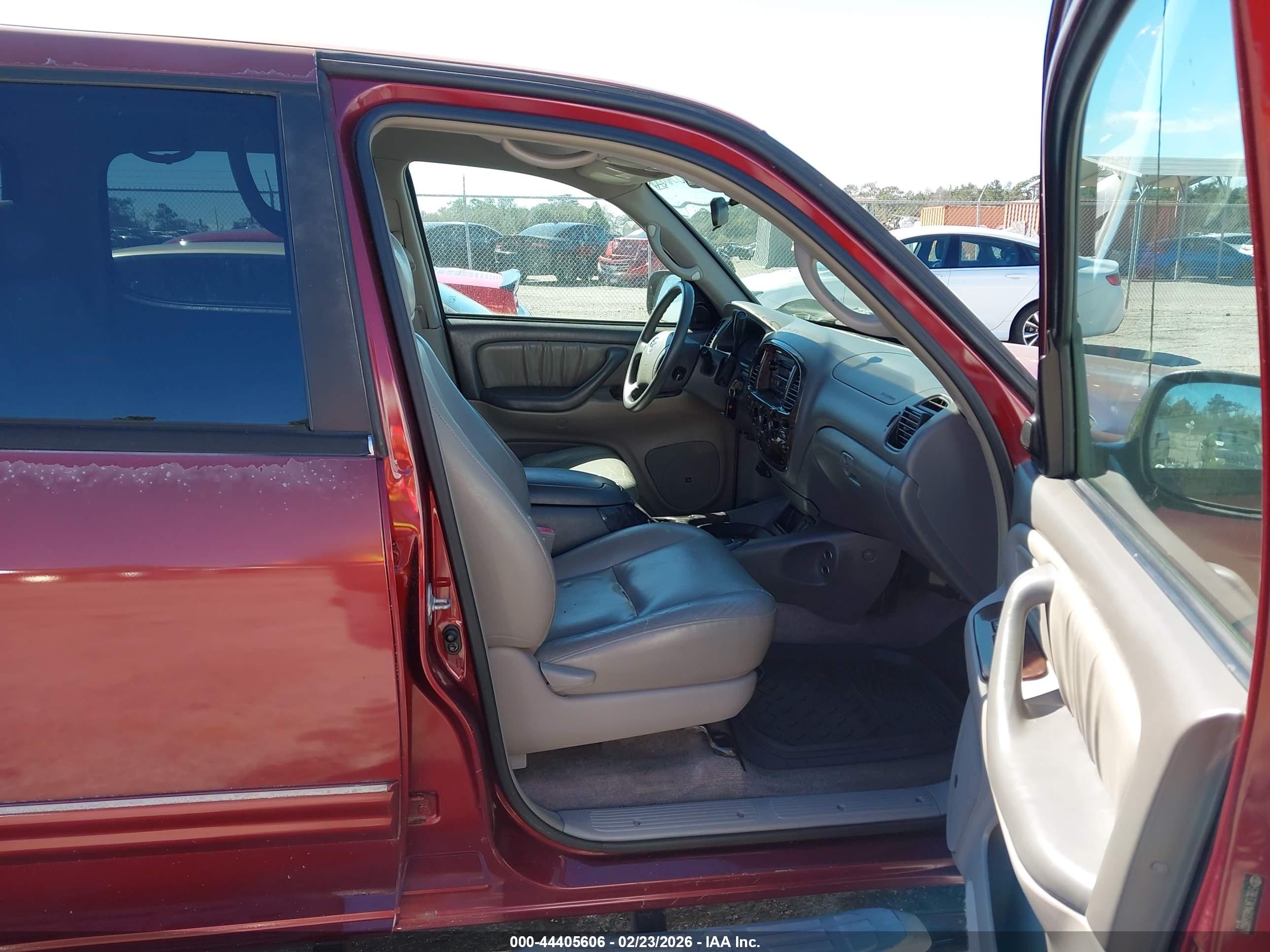 TOYOTA TUNDRA image 5