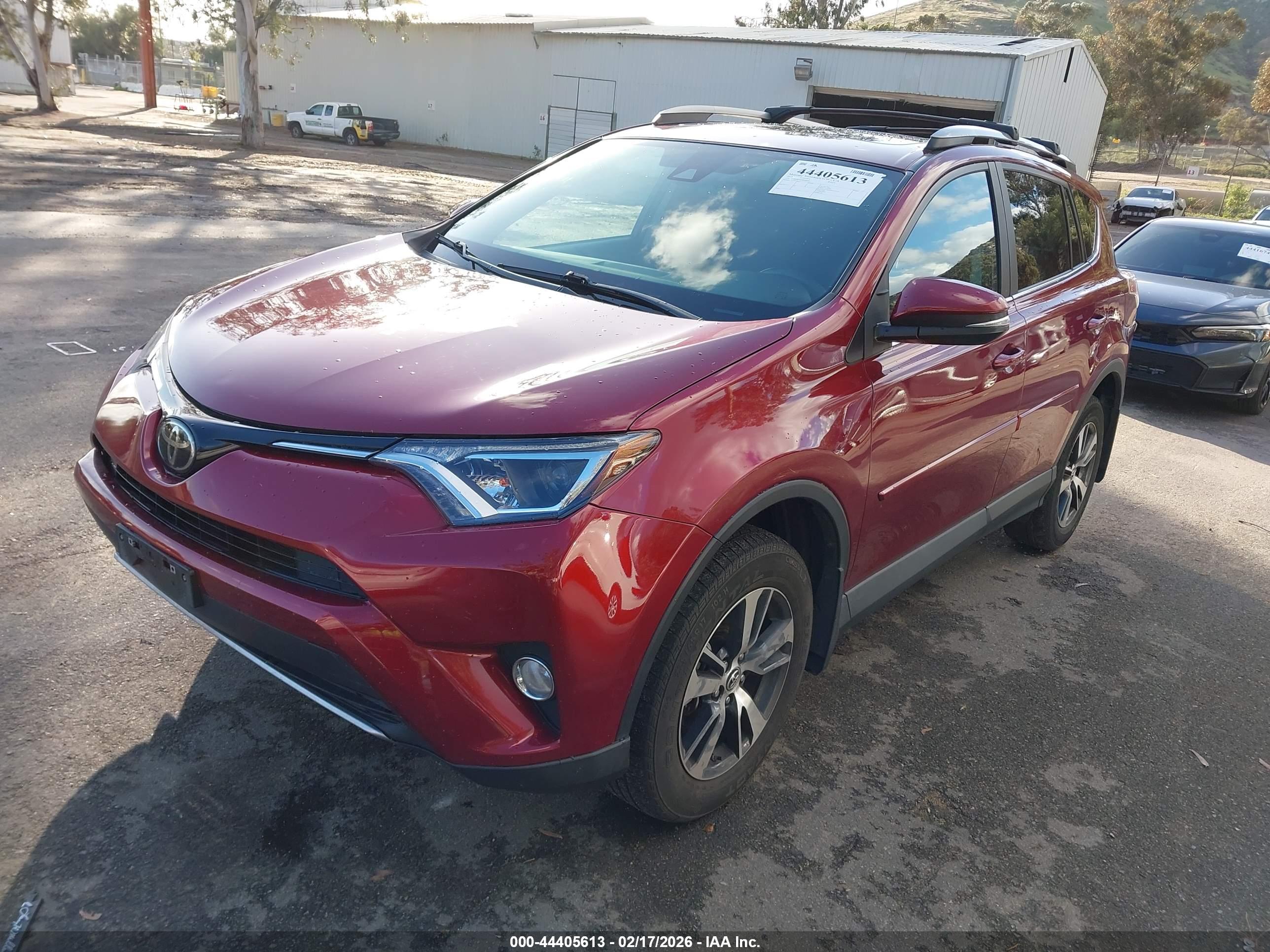 TOYOTA RAV4 image 2