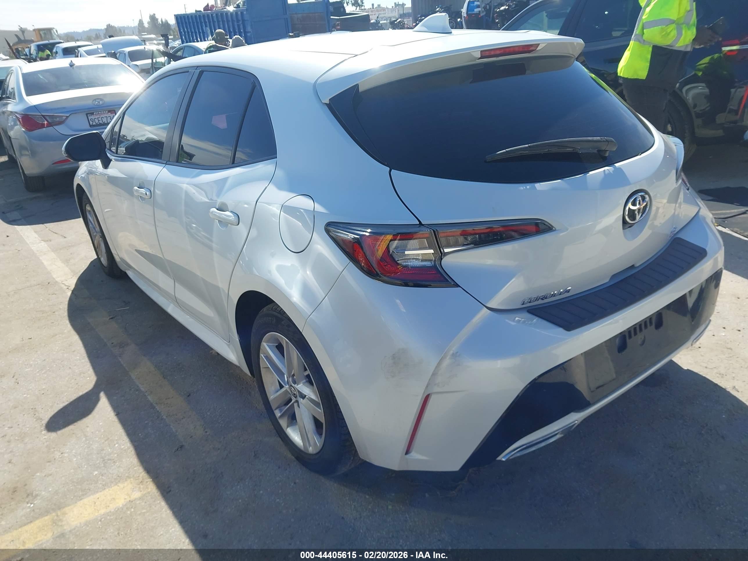 TOYOTA COROLLA image 3